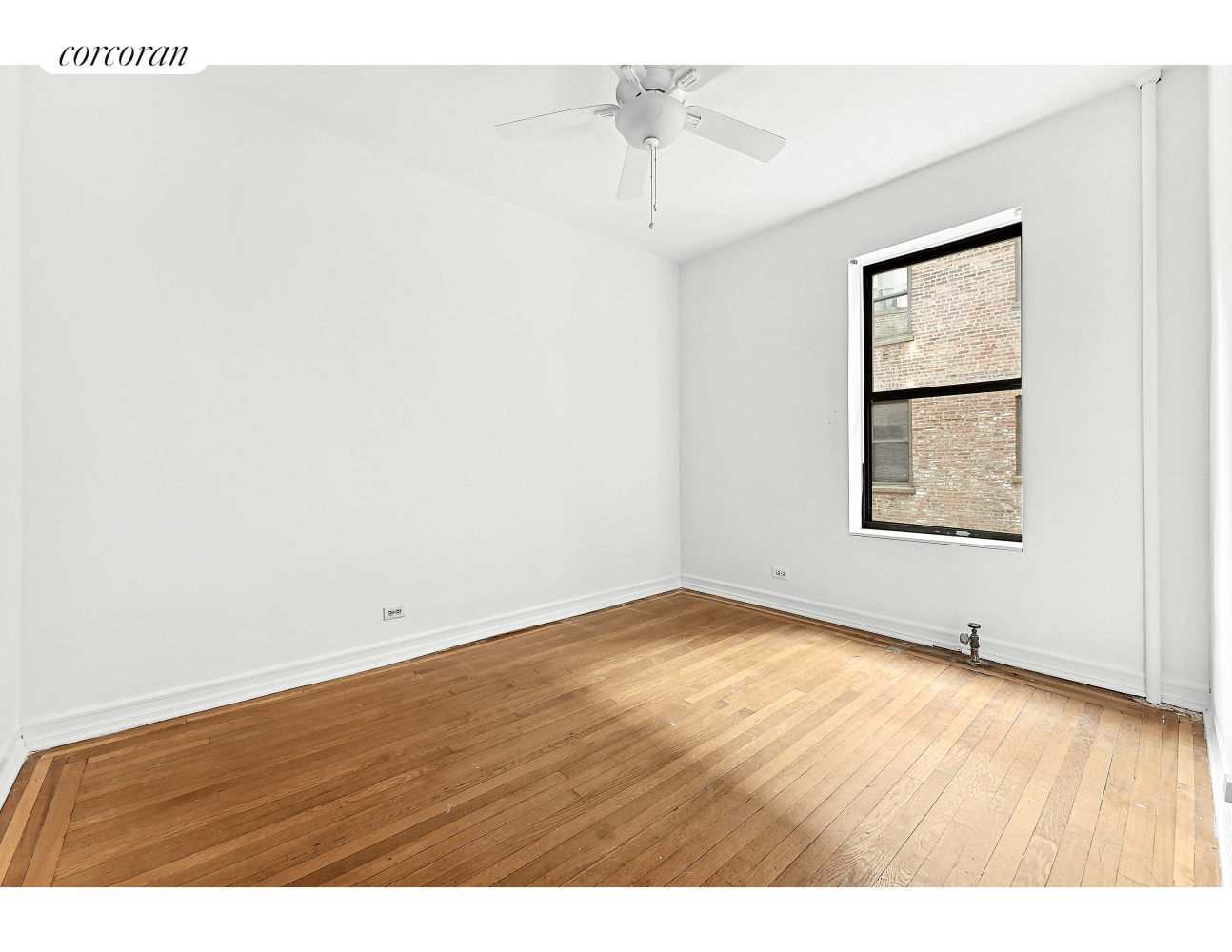 #14 photo, 880 W 181ST Street, マンハッタン Hudson Heights , NY 10033