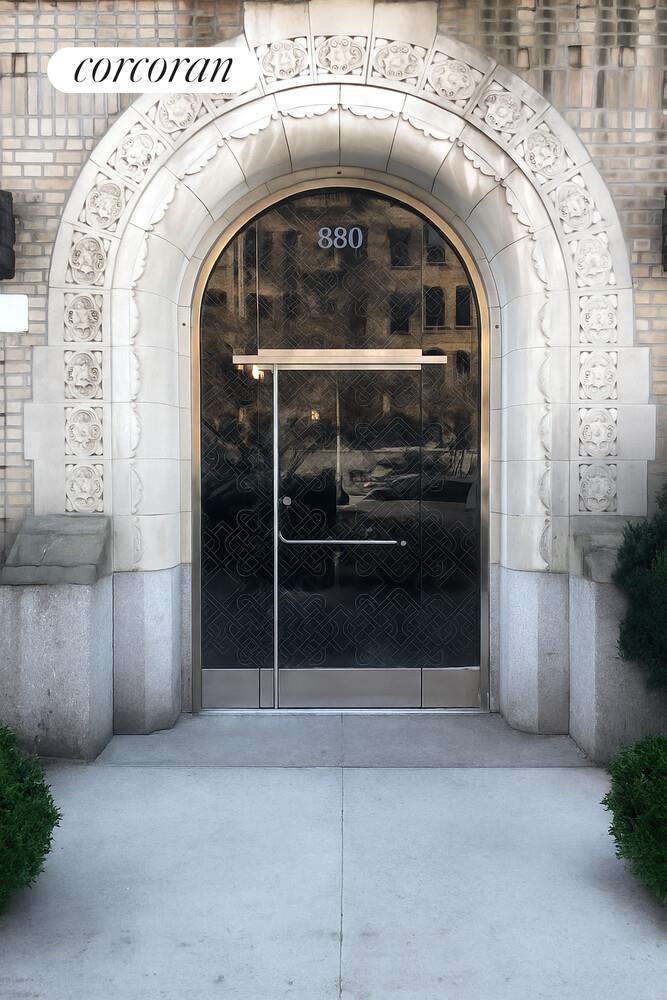 #16 photo, 880 W 181ST Street, マンハッタン Hudson Heights , NY 10033