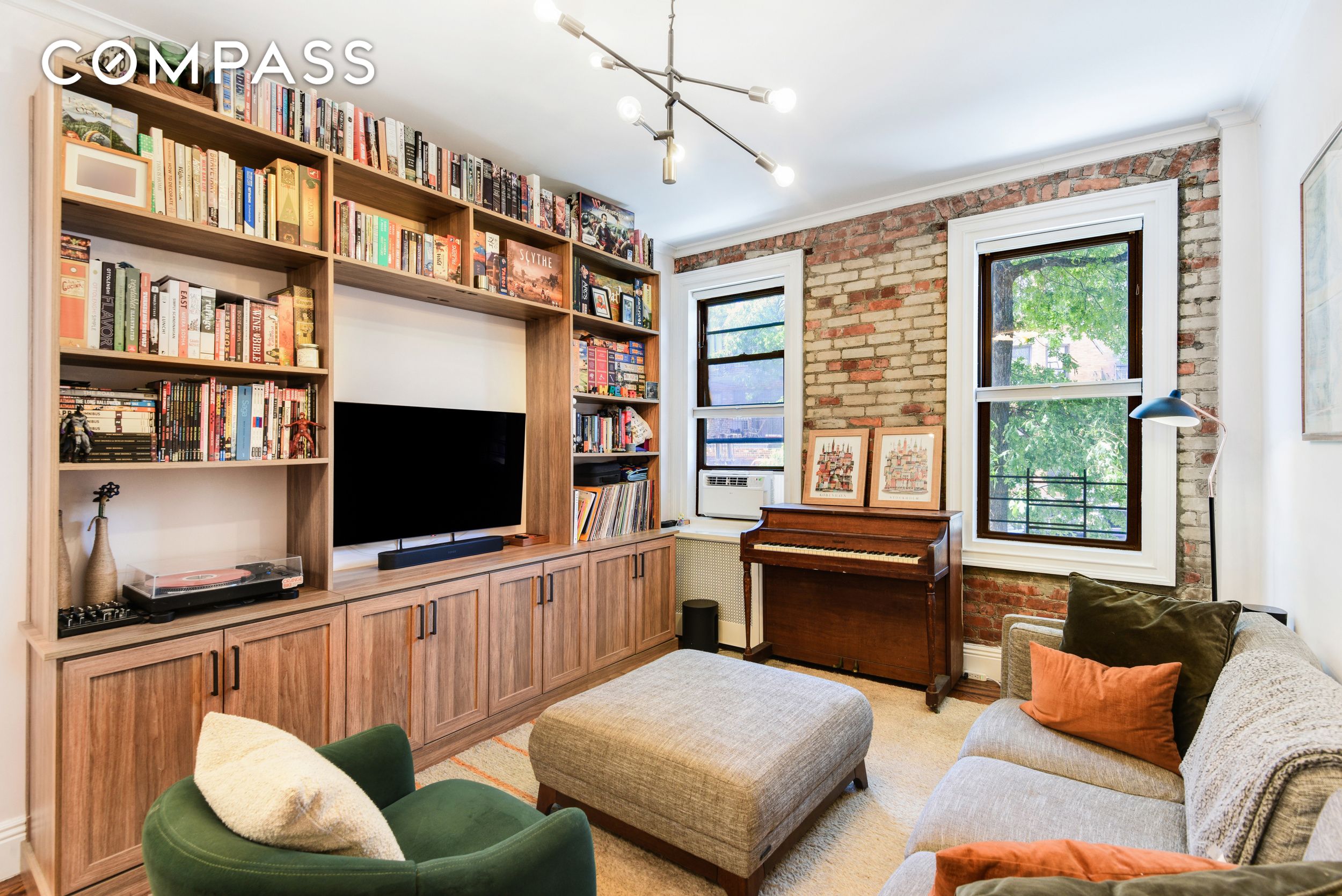 #3 photo, 24-75 38th Street, クイーンズ区 Astoria , NY 11103