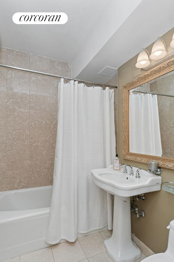 #10 photo, 340 E 64TH Street, マンハッタン Lenox Hill , NY 10065