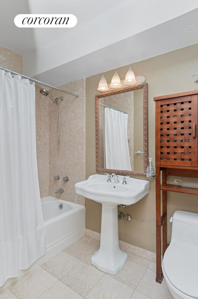 #8 photo, 340 E 64TH Street, マンハッタン Lenox Hill , NY 10065