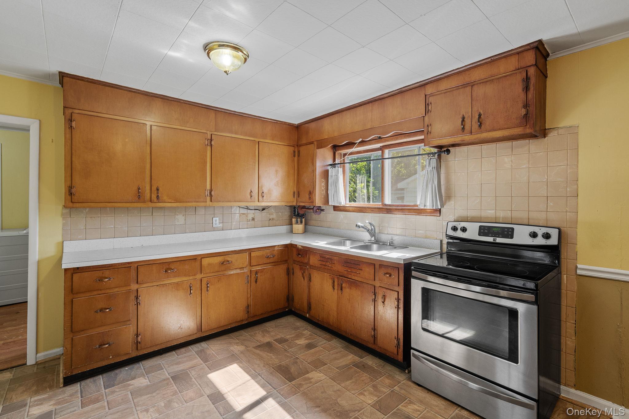 #20 photo, 40 Glen Avenue, Dover Plains , NY 12522