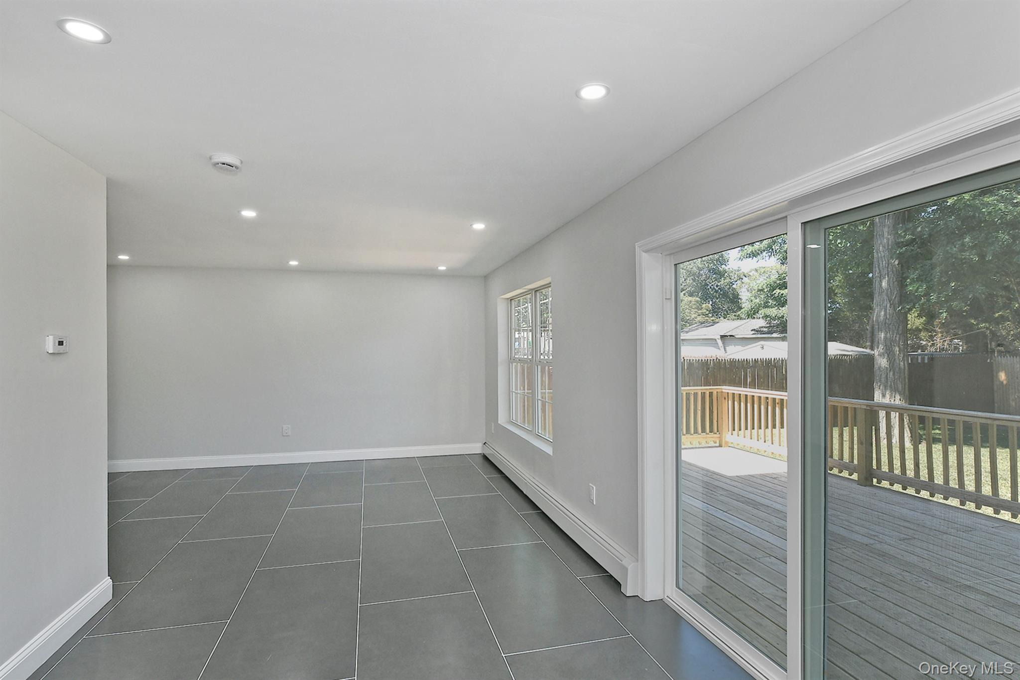 #15 photo, 61 Spar Drive, サフォーク郡 Mastic Beach , NY 11951