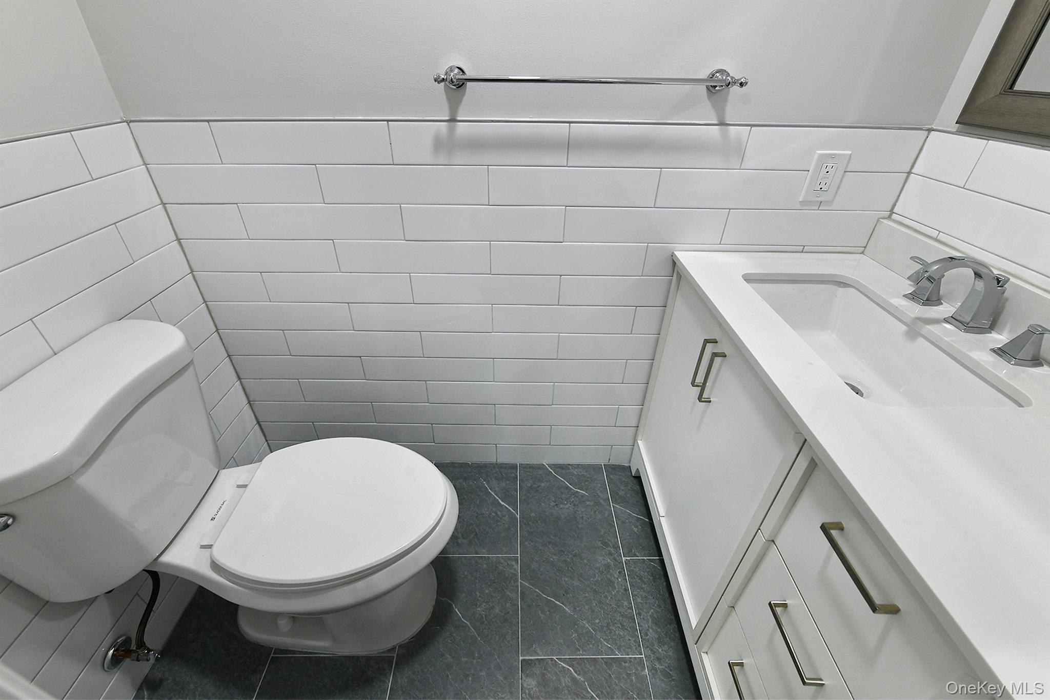 #18 photo, 61 Spar Drive, サフォーク郡 Mastic Beach , NY 11951