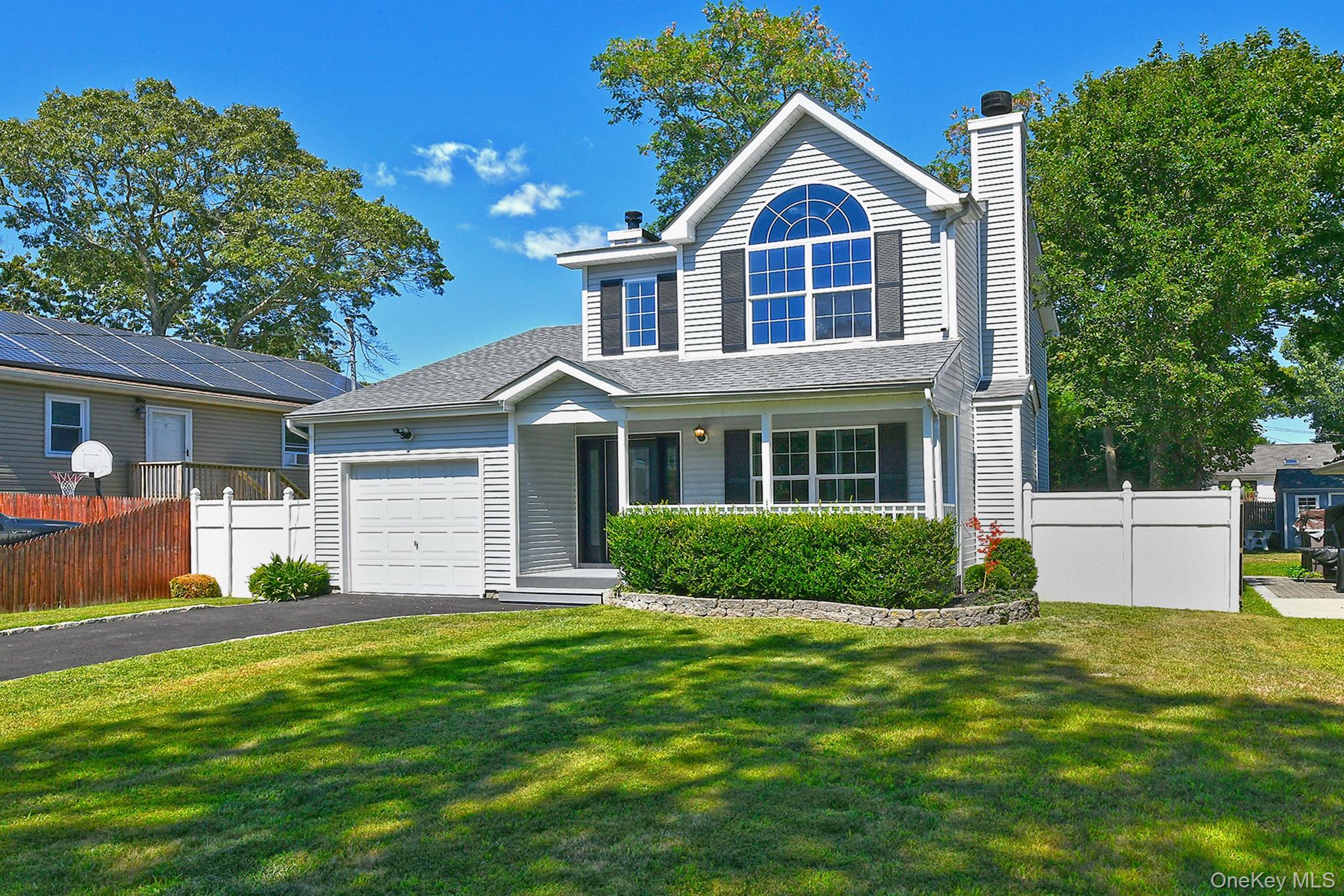 #3 photo, 61 Spar Drive, サフォーク郡 Mastic Beach , NY 11951