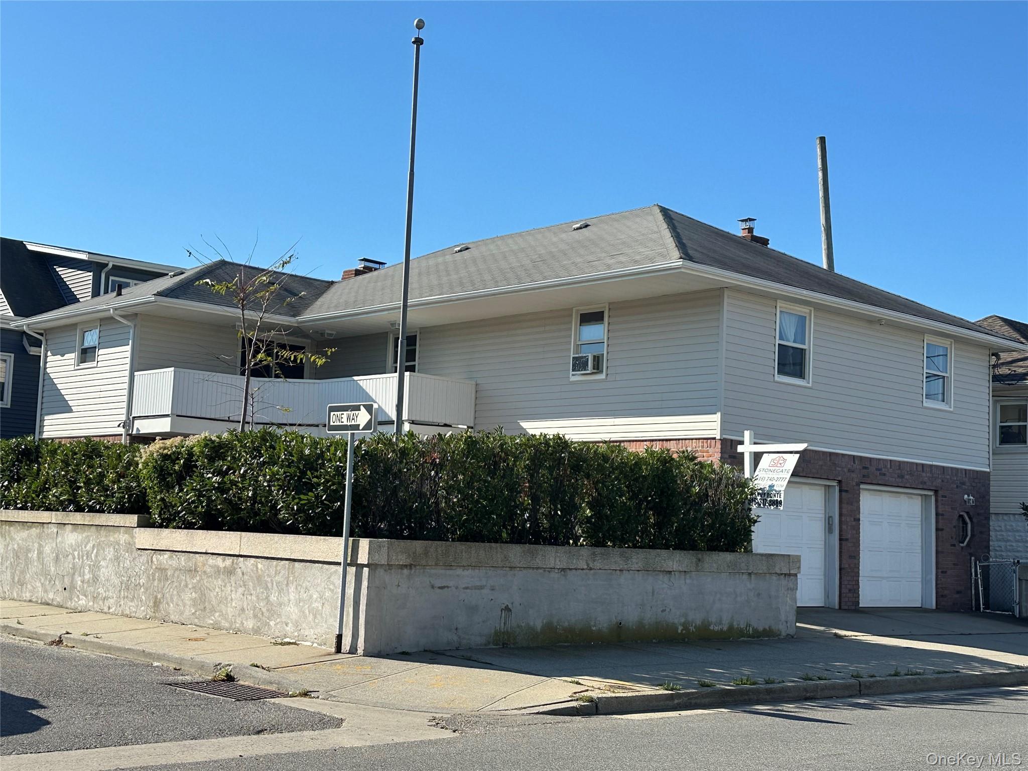 #16 photo, 105 Vermont Street, Long Beach , NY 11561