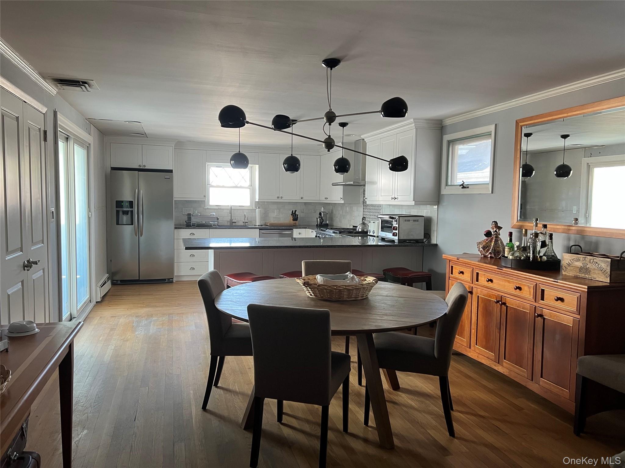 #2 photo, 105 Vermont Street, ナッソー郡 Long Beach , NY 11561