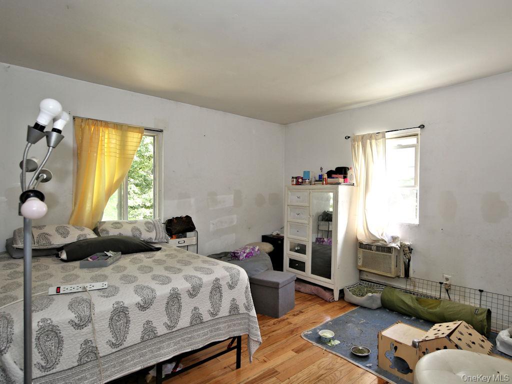 #10 photo, 403 Woodland Hills Road, White Plains , NY 10603