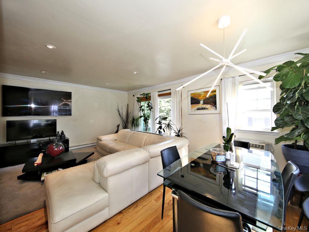 #5 photo, 403 Woodland Hills Road, White Plains , NY 10603