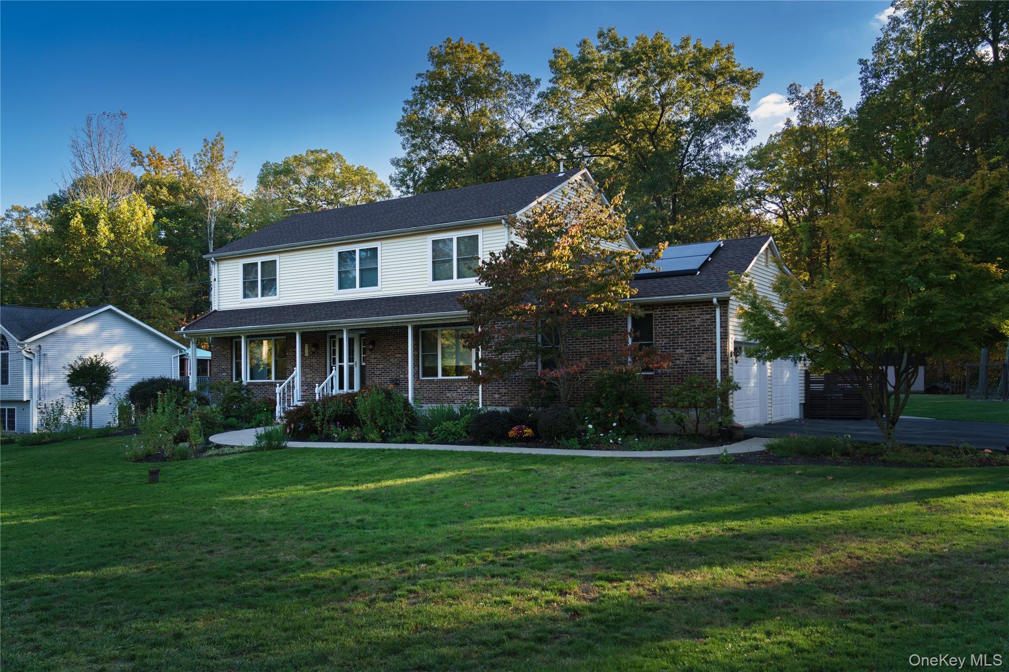 #1 photo, 323 Sycamore Drive, New Windsor , NY 12553