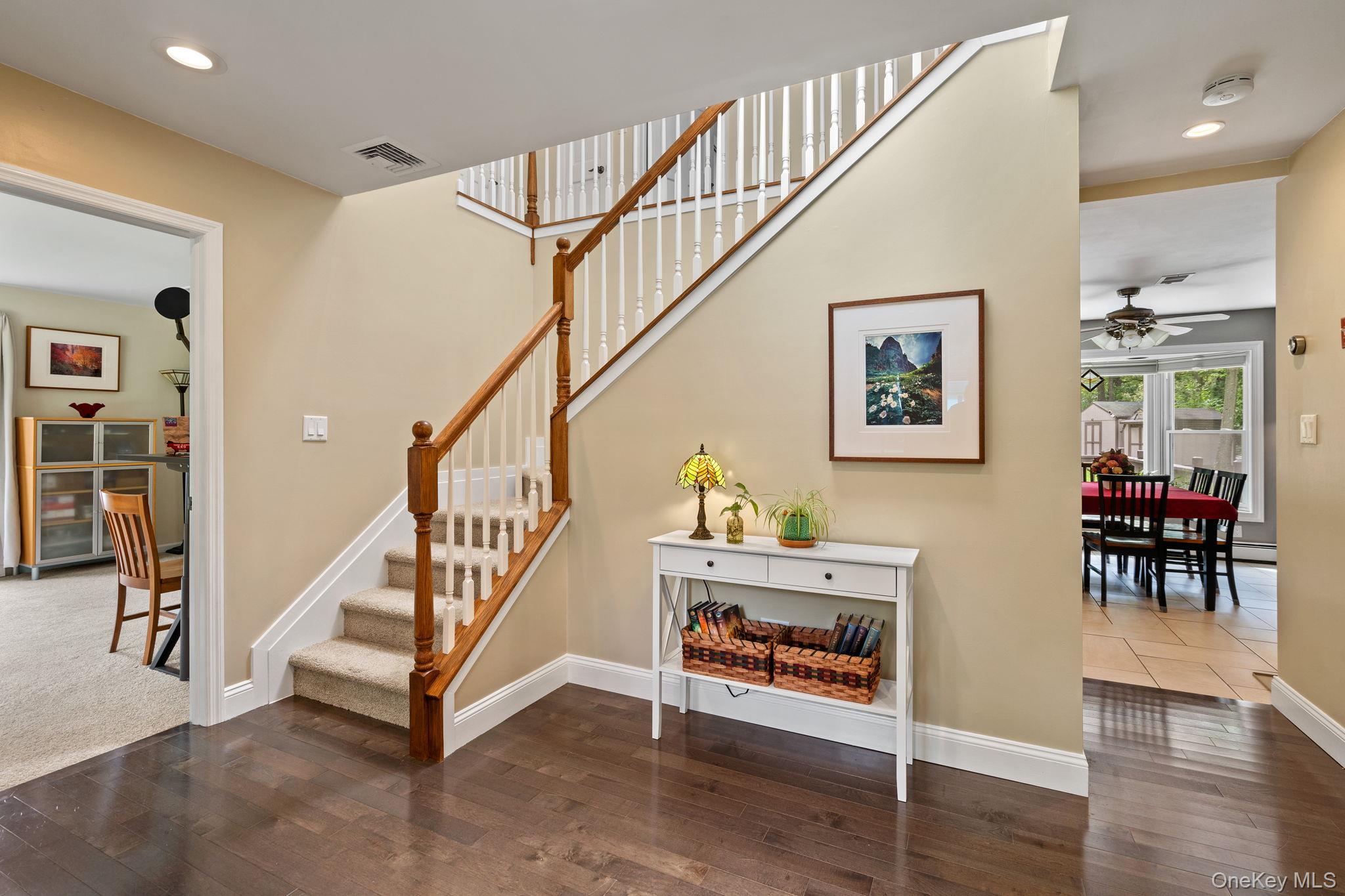 #11 photo, 323 Sycamore Drive, New Windsor , NY 12553