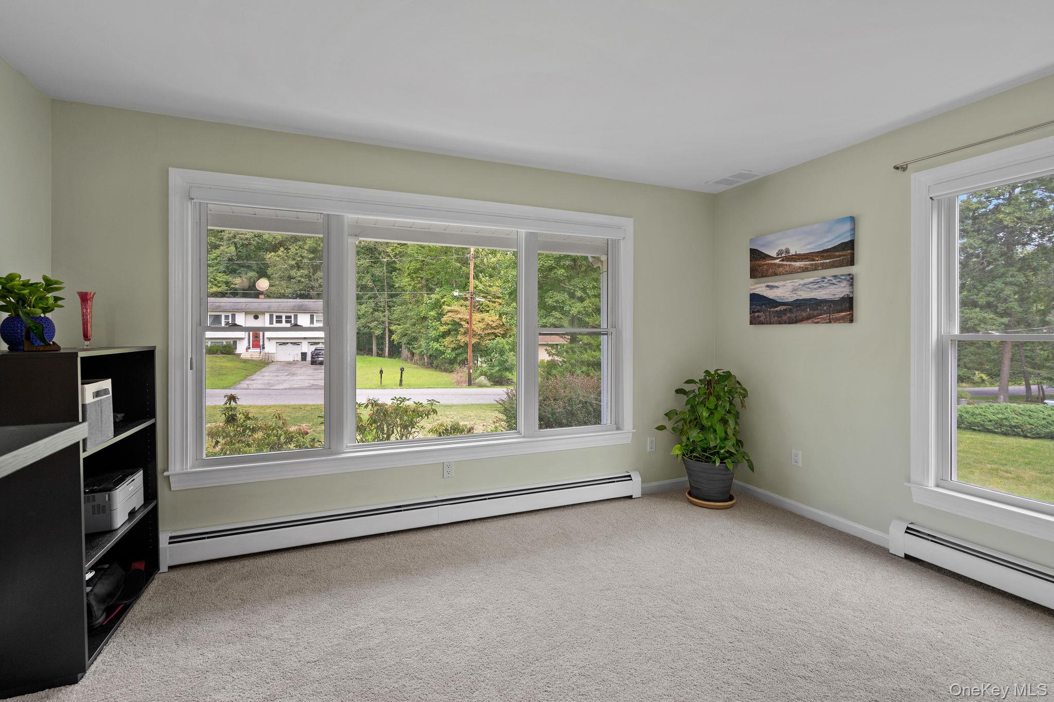 #14 photo, 323 Sycamore Drive, New Windsor , NY 12553