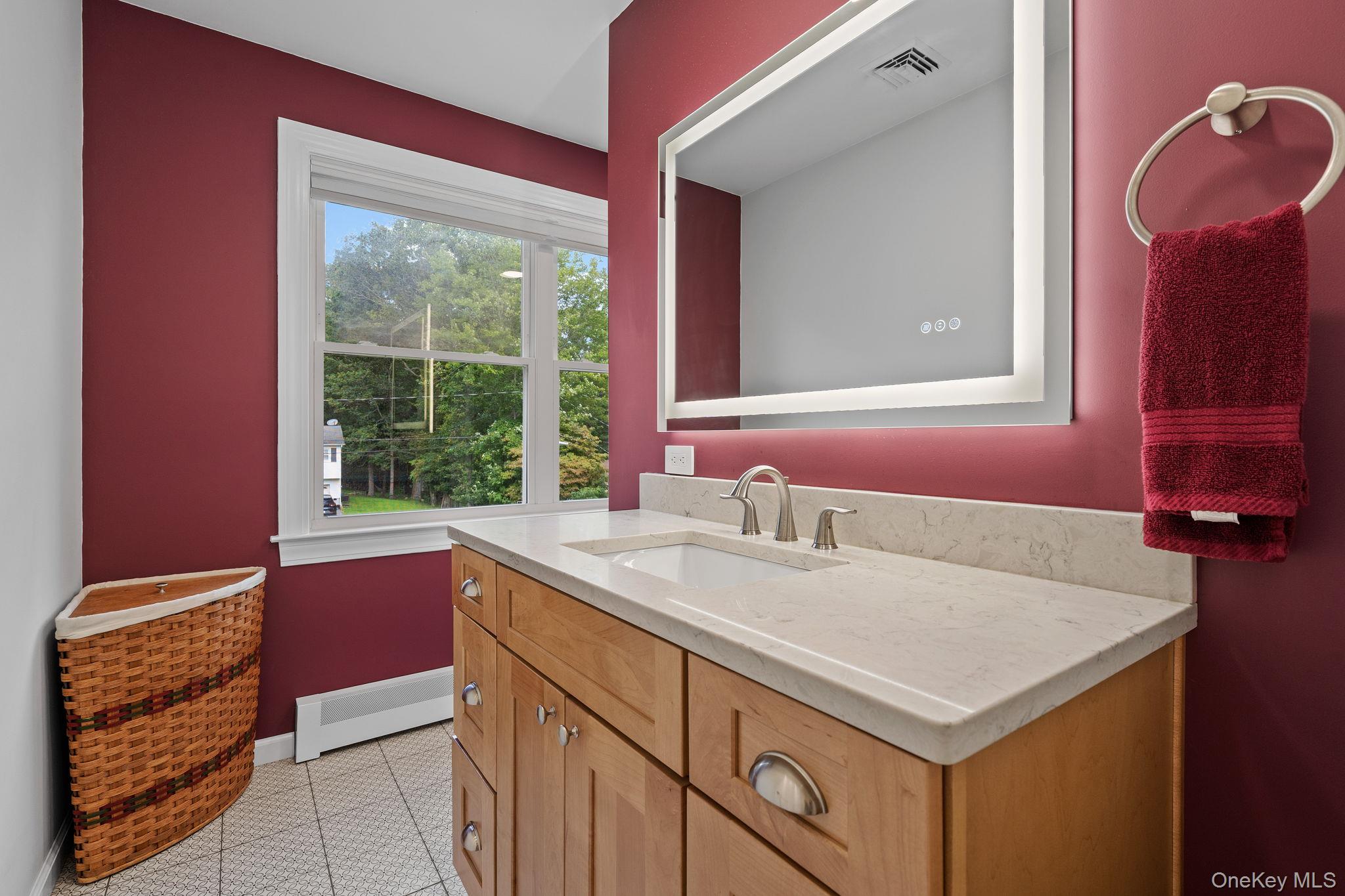 #19 photo, 323 Sycamore Drive, New Windsor , NY 12553