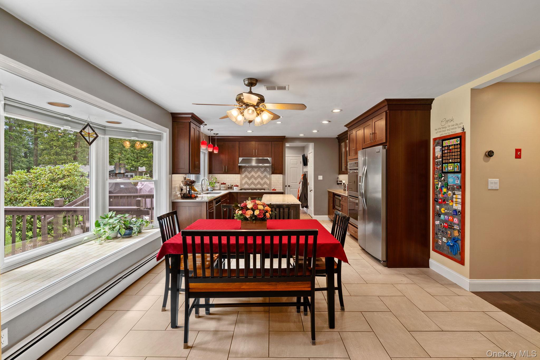 #8 photo, 323 Sycamore Drive, New Windsor , NY 12553