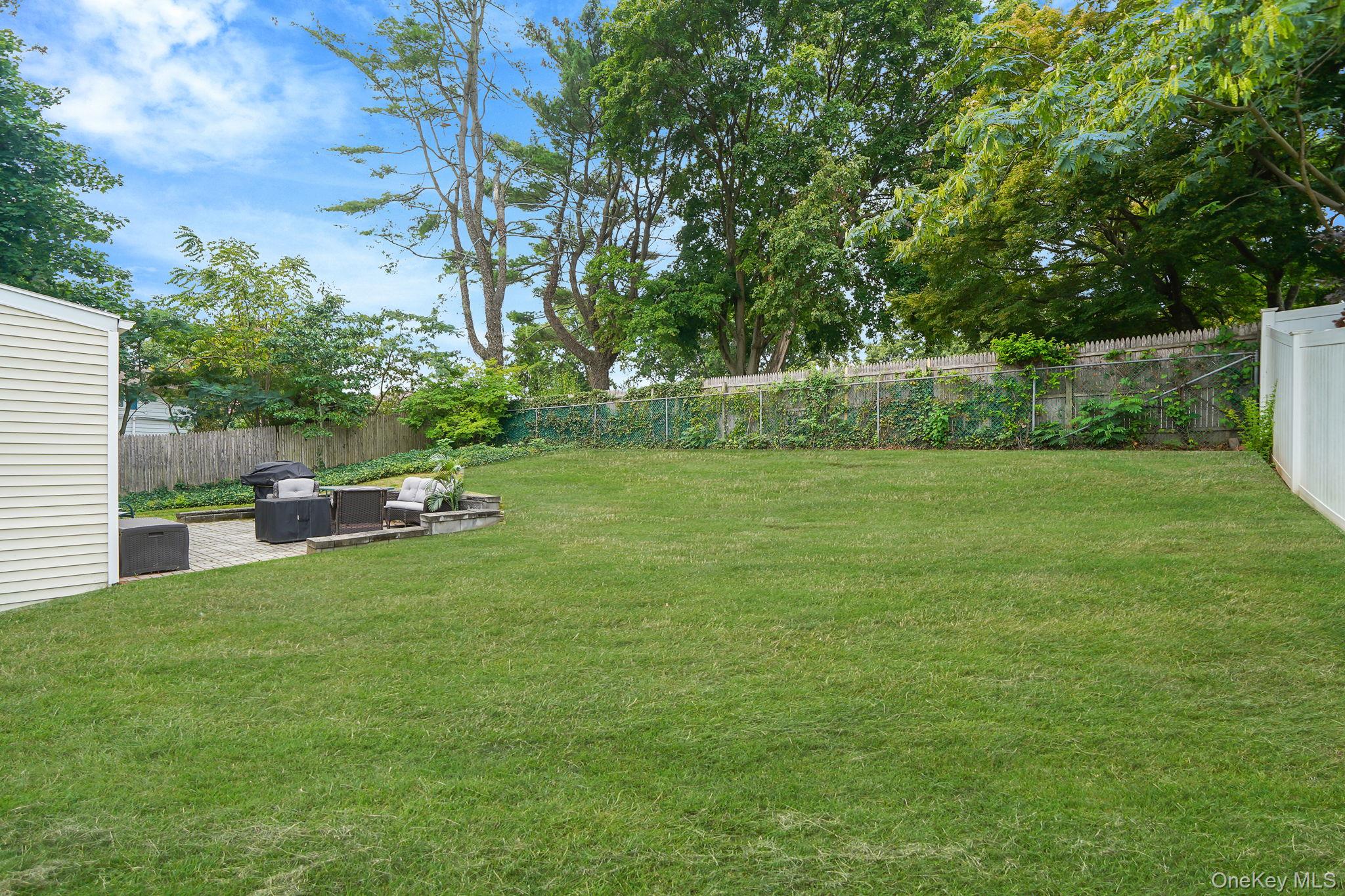 #3 photo, 41 Wiltshire Drive, サフォーク郡 Commack , NY 11725