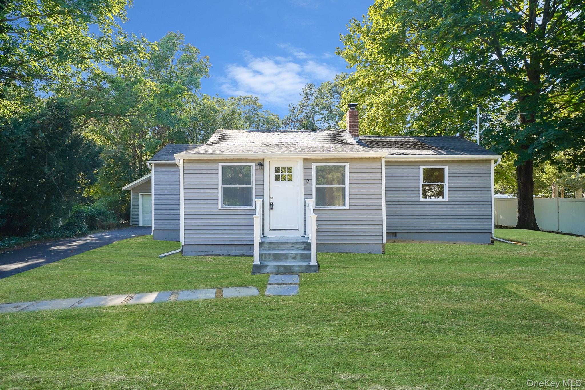 #1 photo, 2 Myrtle Lane, サフォーク郡 Coram , NY 11727