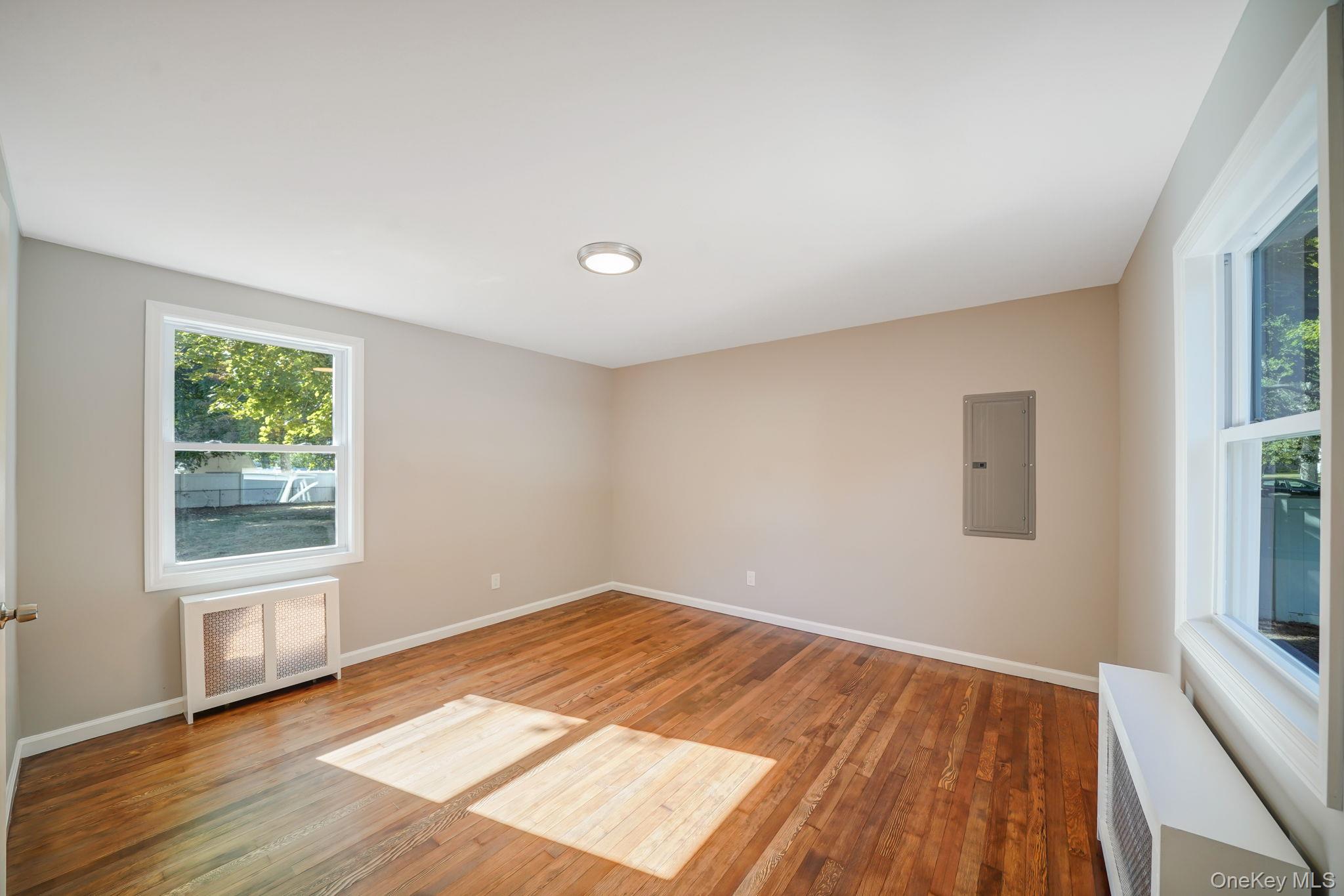 #12 photo, 2 Myrtle Lane, サフォーク郡 Coram , NY 11727