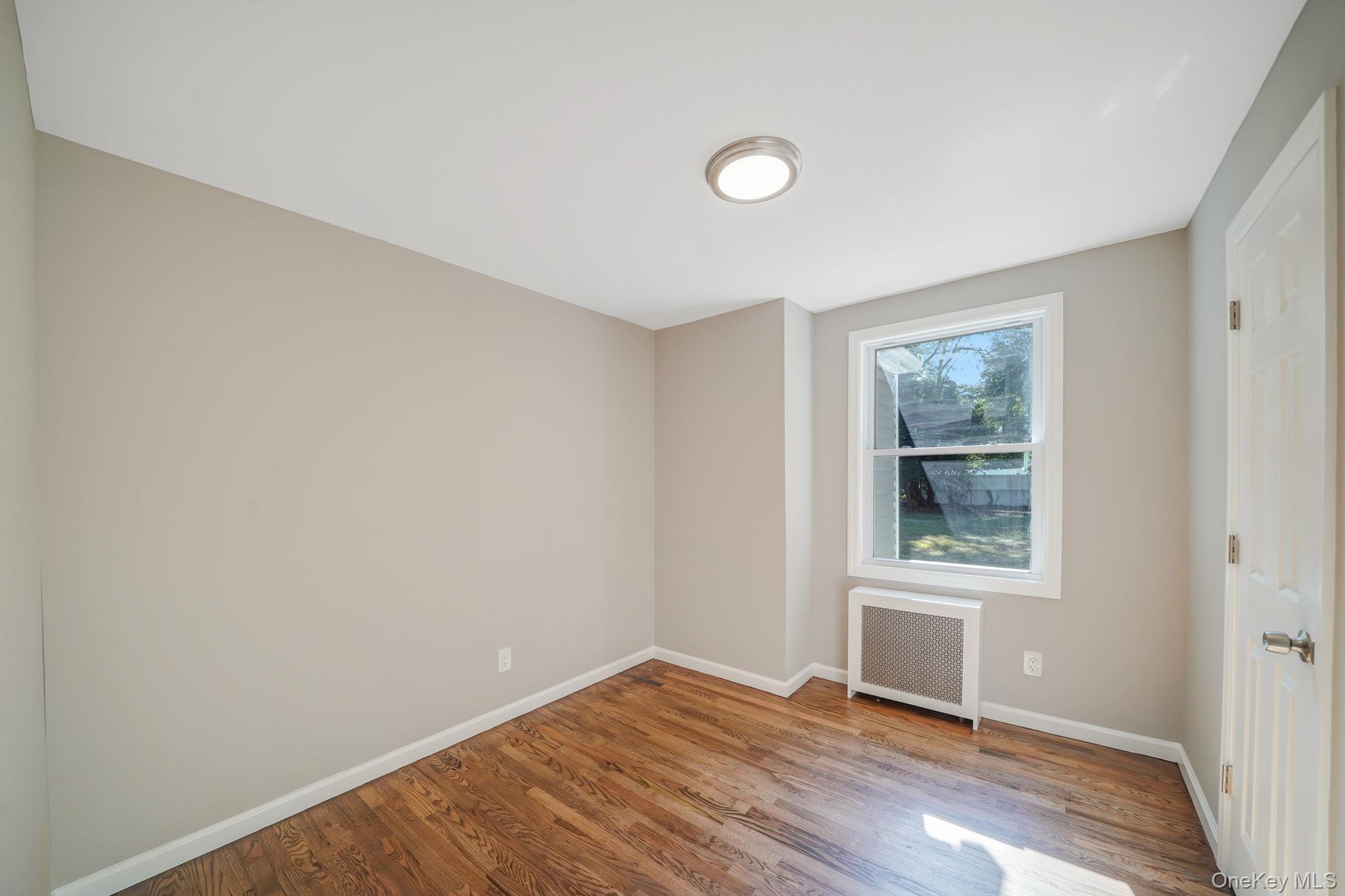 #14 photo, 2 Myrtle Lane, サフォーク郡 Coram , NY 11727