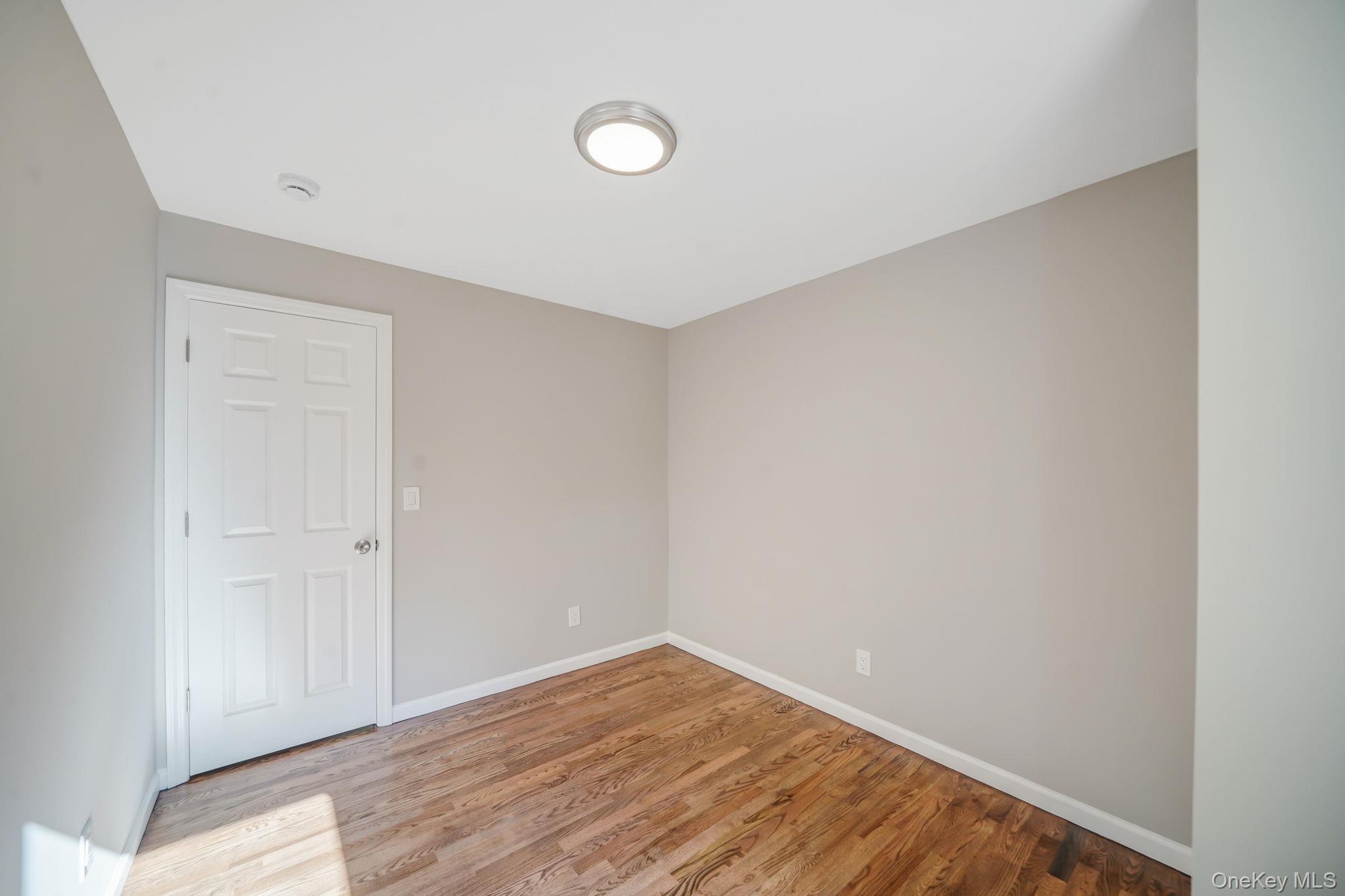 #16 photo, 2 Myrtle Lane, サフォーク郡 Coram , NY 11727