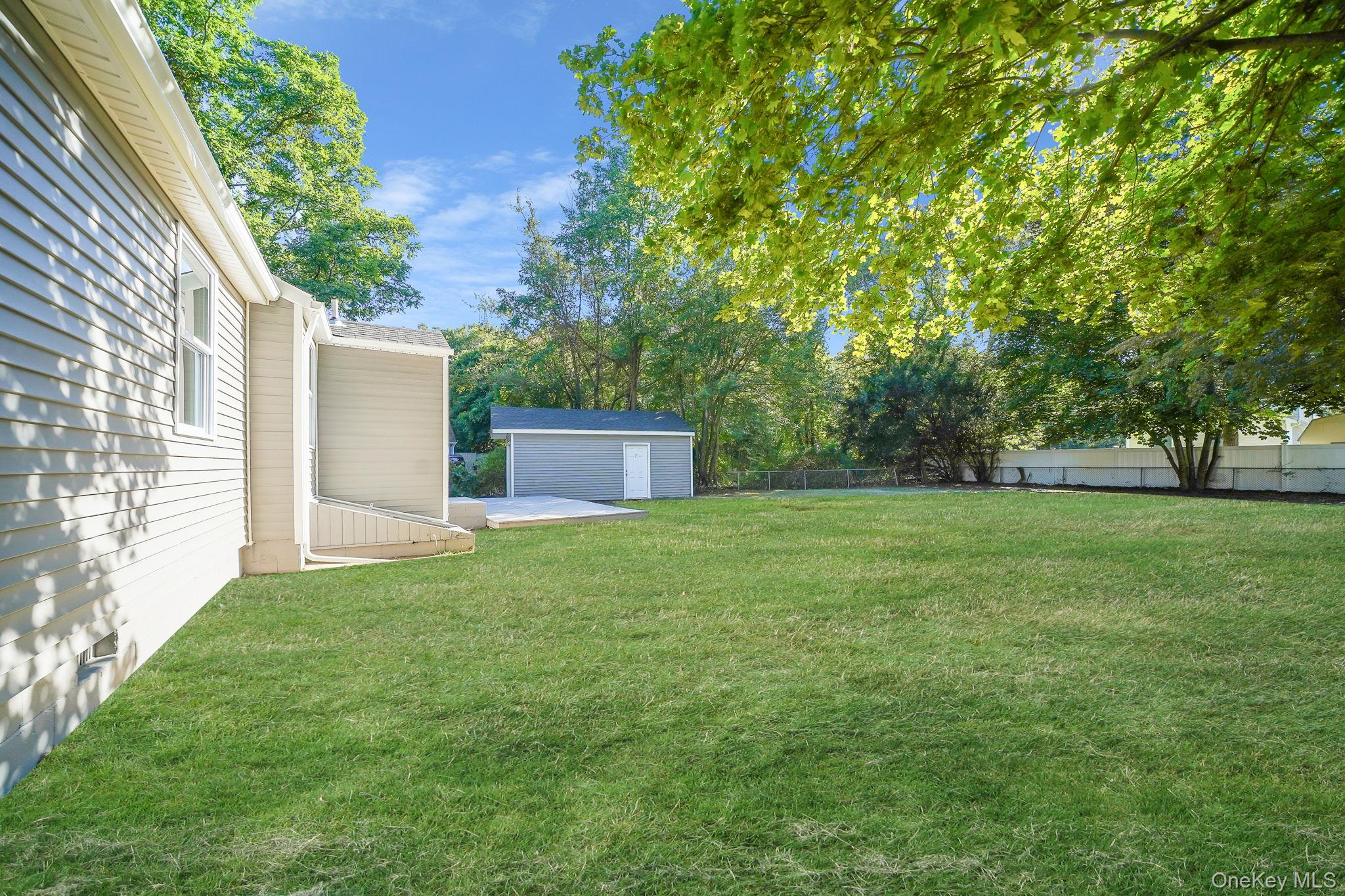 #5 photo, 2 Myrtle Lane, サフォーク郡 Coram , NY 11727