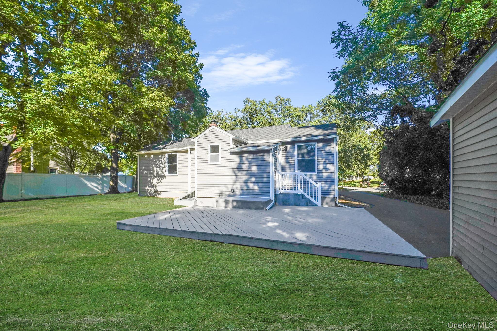 #7 photo, 2 Myrtle Lane, サフォーク郡 Coram , NY 11727