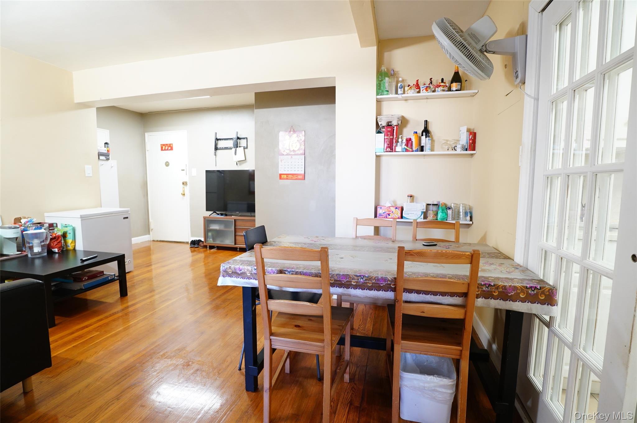 #12 photo, 63-45 Saunders Street, Rego Park , NY 11374