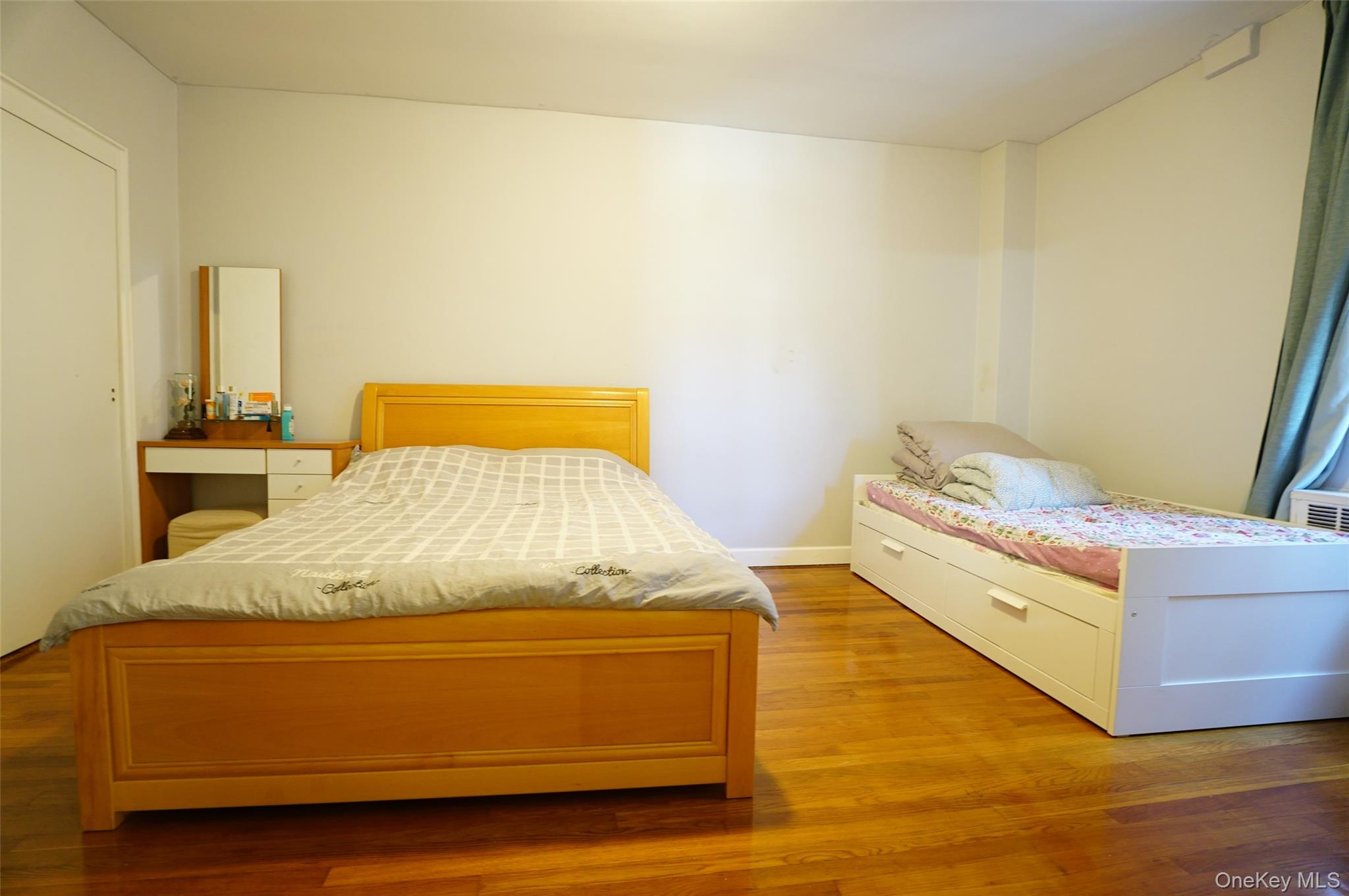 #16 photo, 63-45 Saunders Street, Rego Park , NY 11374