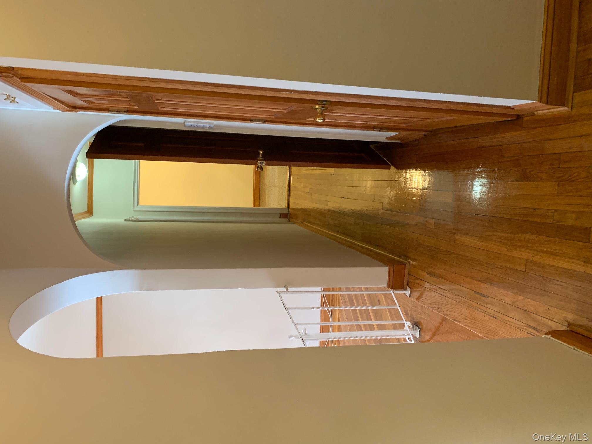 #13 photo, 4333 48th Street, クイーンズ区 Sunnyside , NY 11104