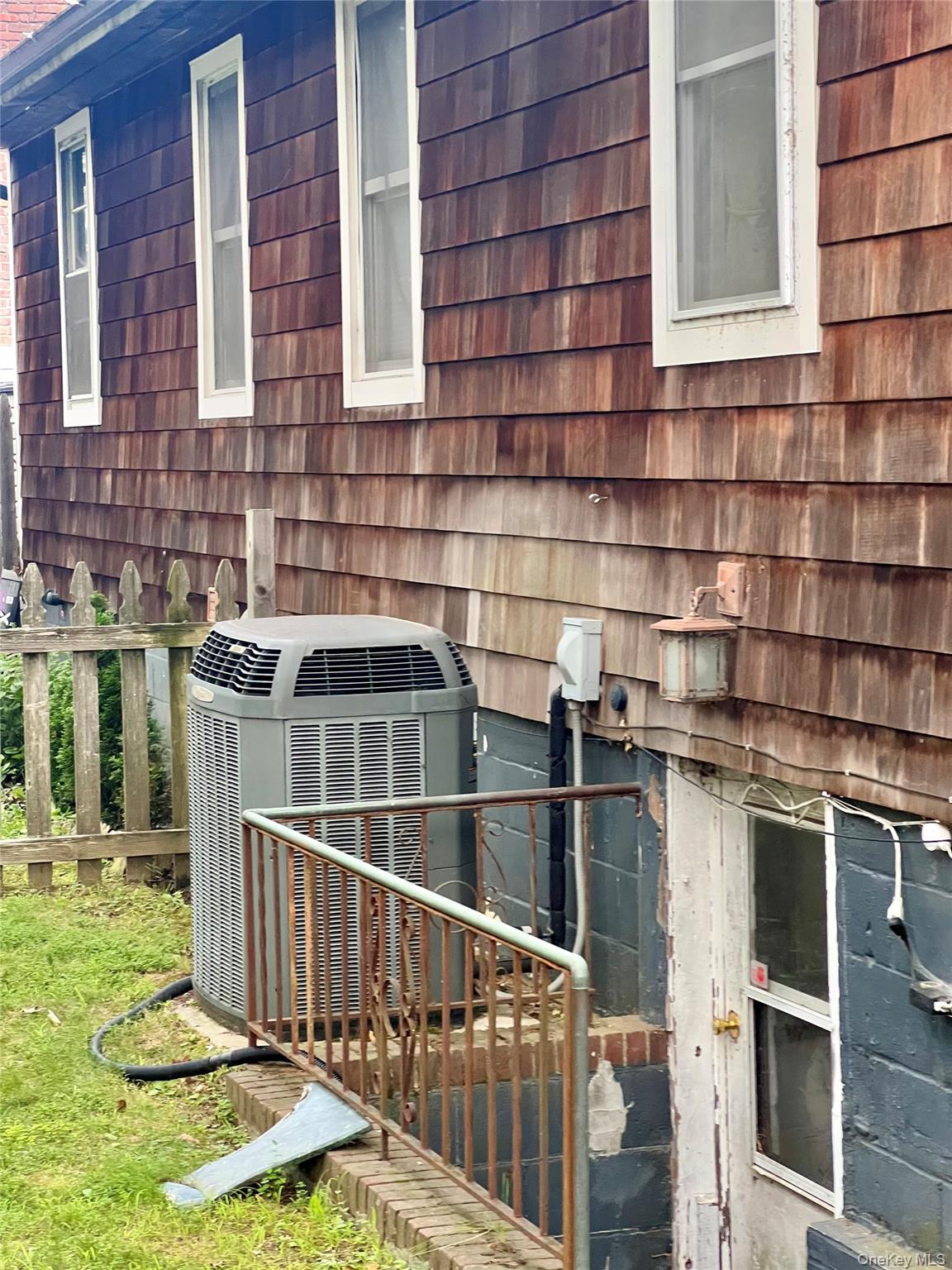 #4 photo, 230 Lakeside Trail, サフォーク郡 Ridge , NY 11961