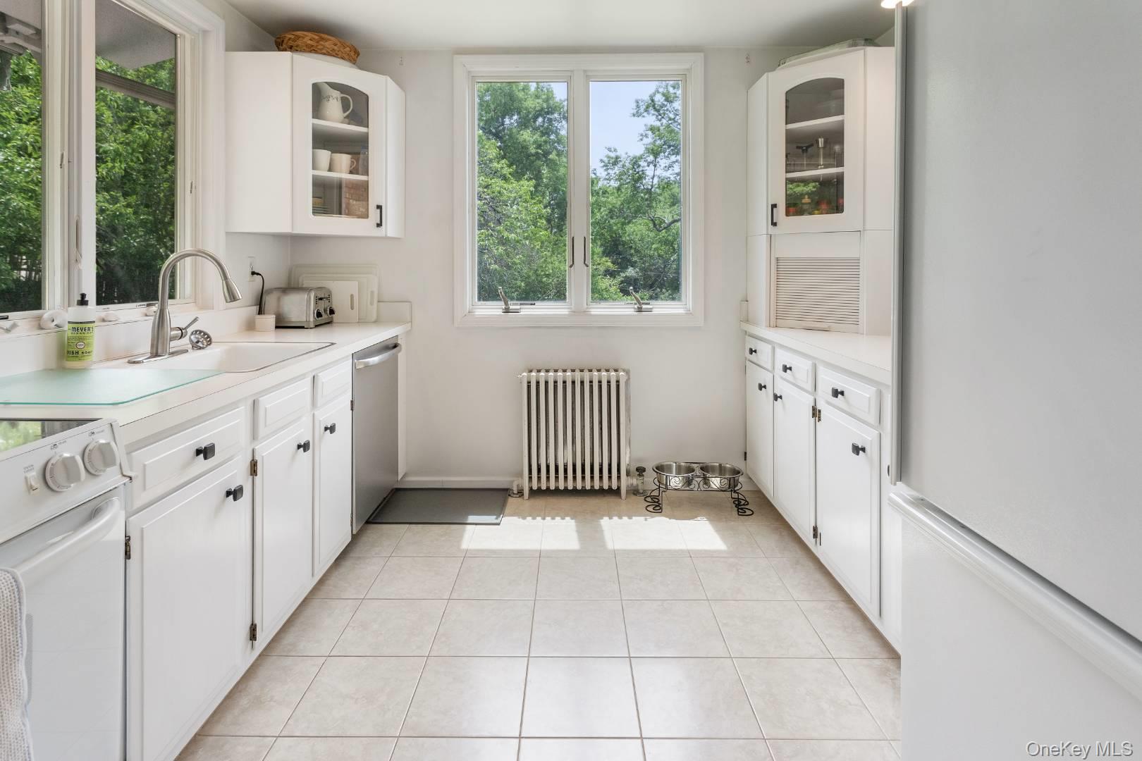 #10 photo, 16 S Beach Road, サフォーク郡 Southampton , NY 11968