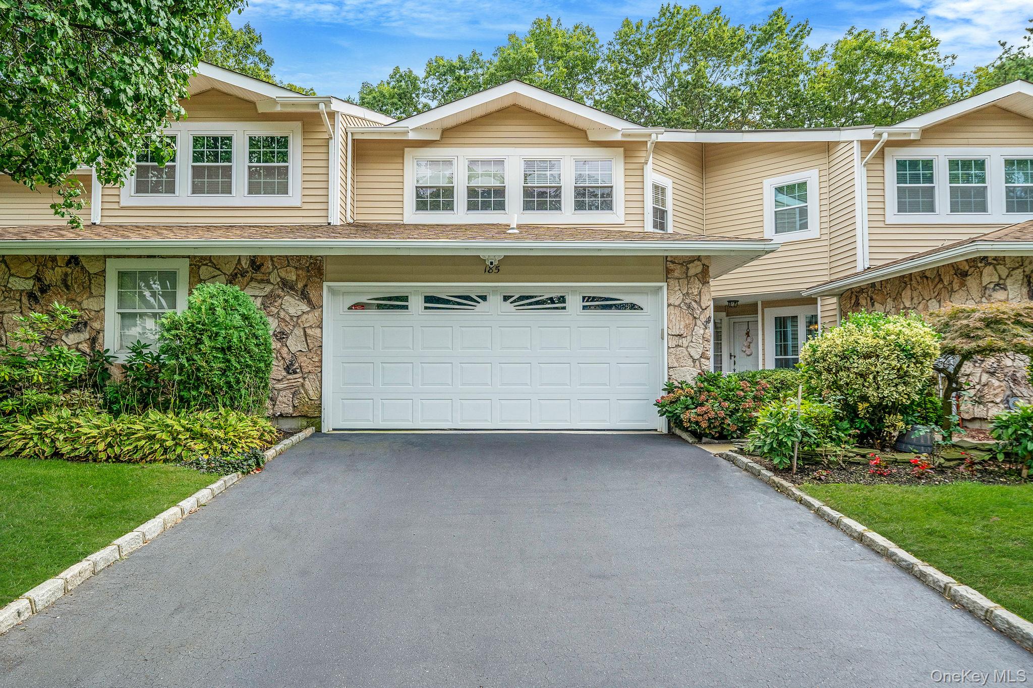 #1 photo, 185 Colony Drive, サフォーク郡 Holbrook , NY 11741