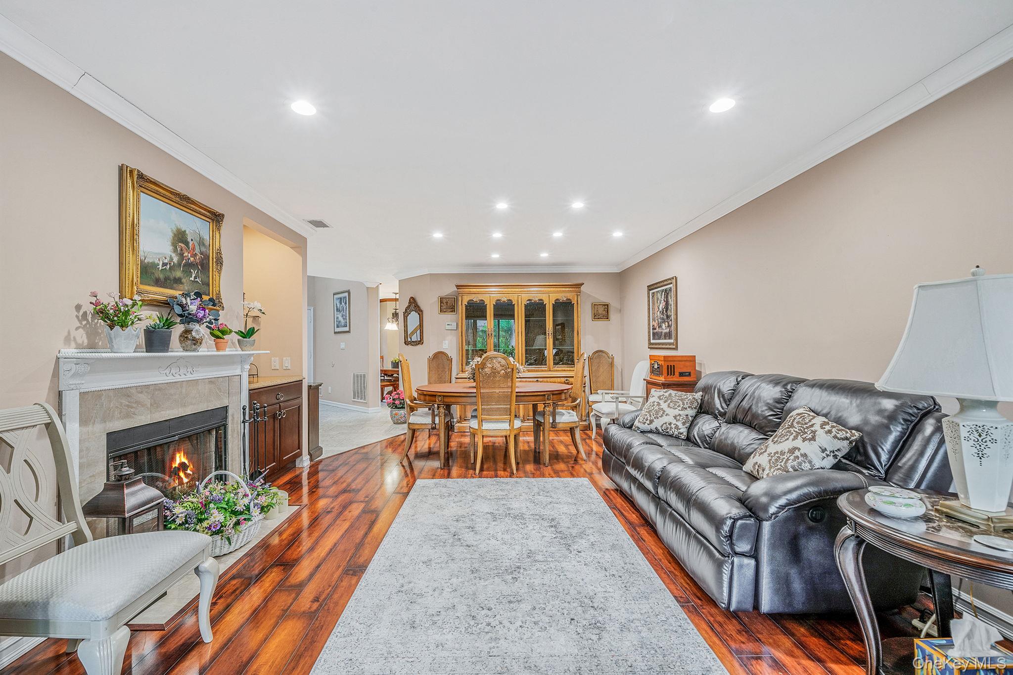 #11 photo, 185 Colony Drive, サフォーク郡 Holbrook , NY 11741