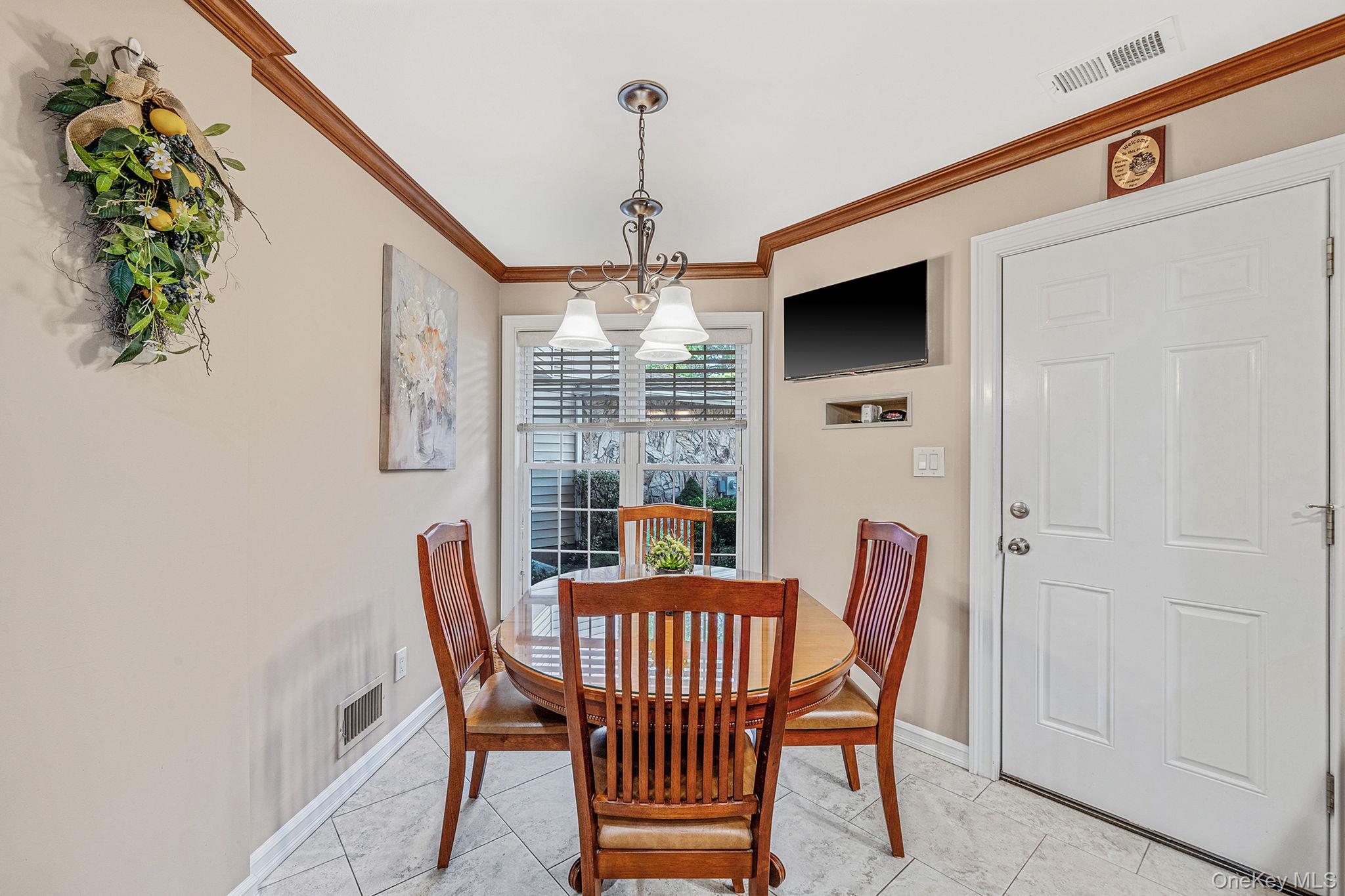 #15 photo, 185 Colony Drive, サフォーク郡 Holbrook , NY 11741