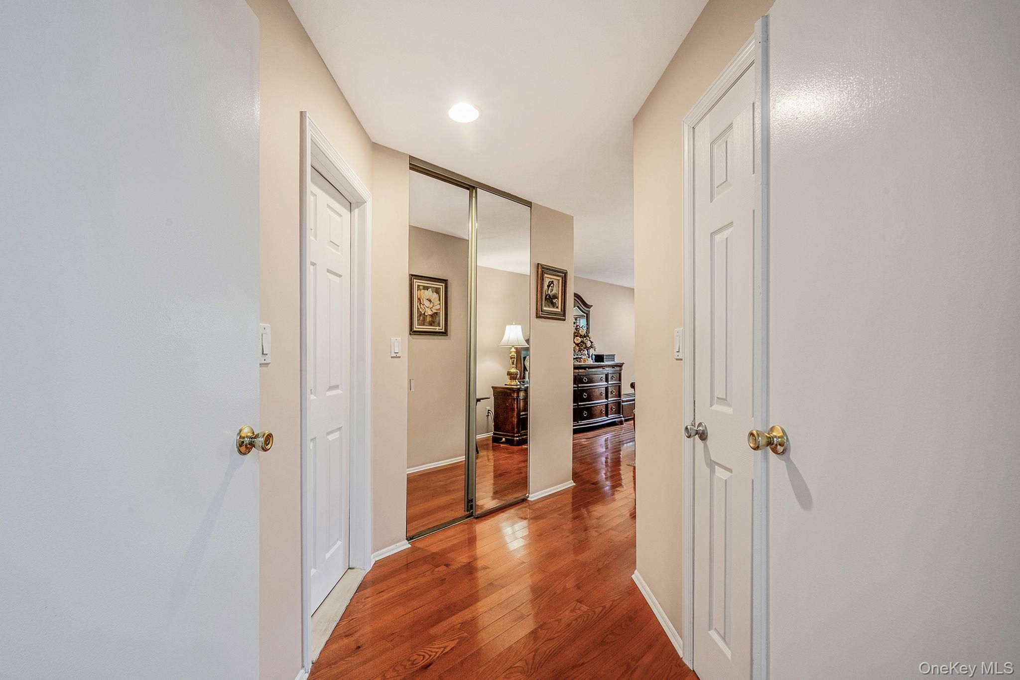 #18 photo, 185 Colony Drive, サフォーク郡 Holbrook , NY 11741