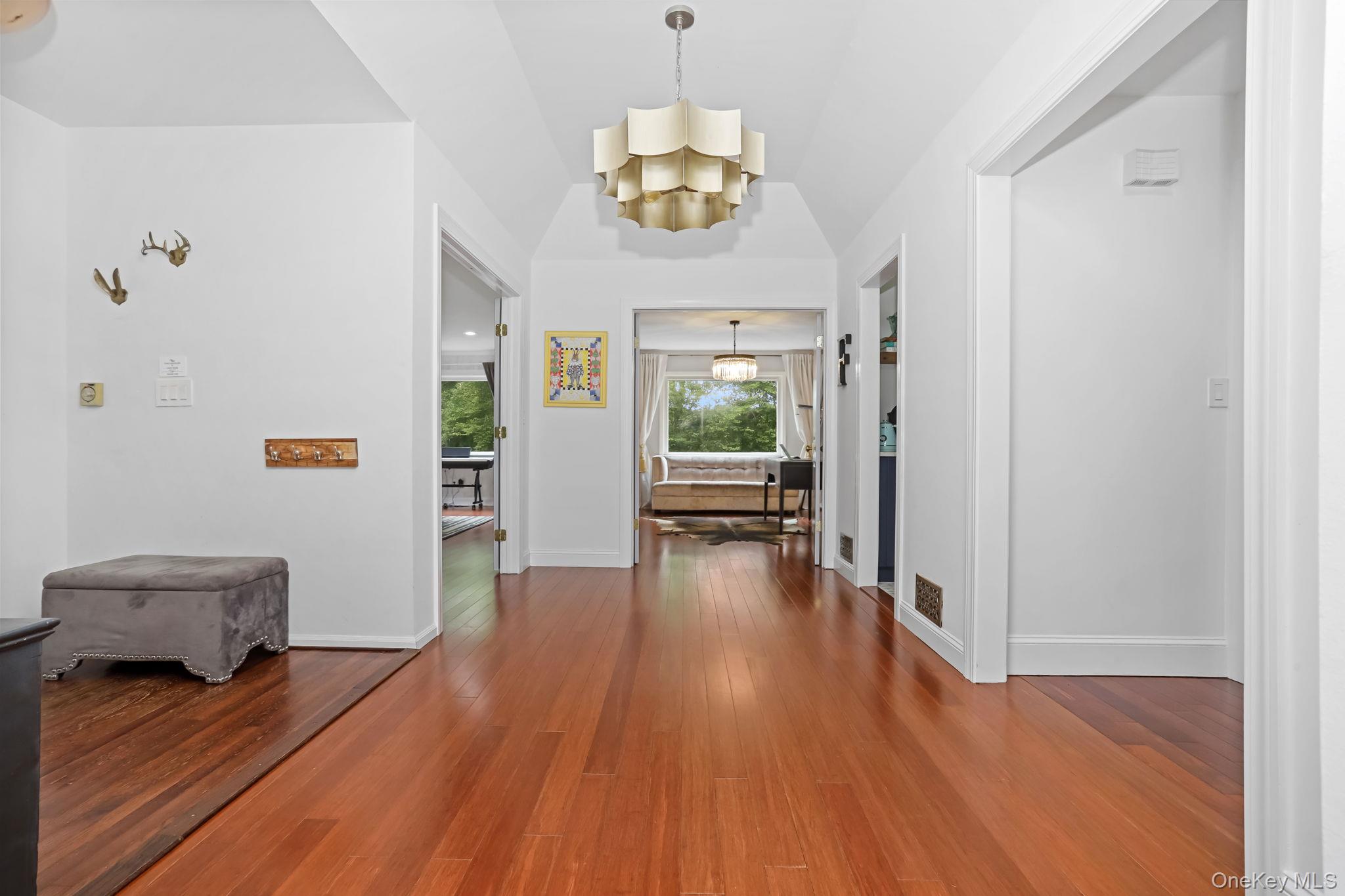 #8 photo, 570 Bedford Road, Mount Kisco , NY 10549