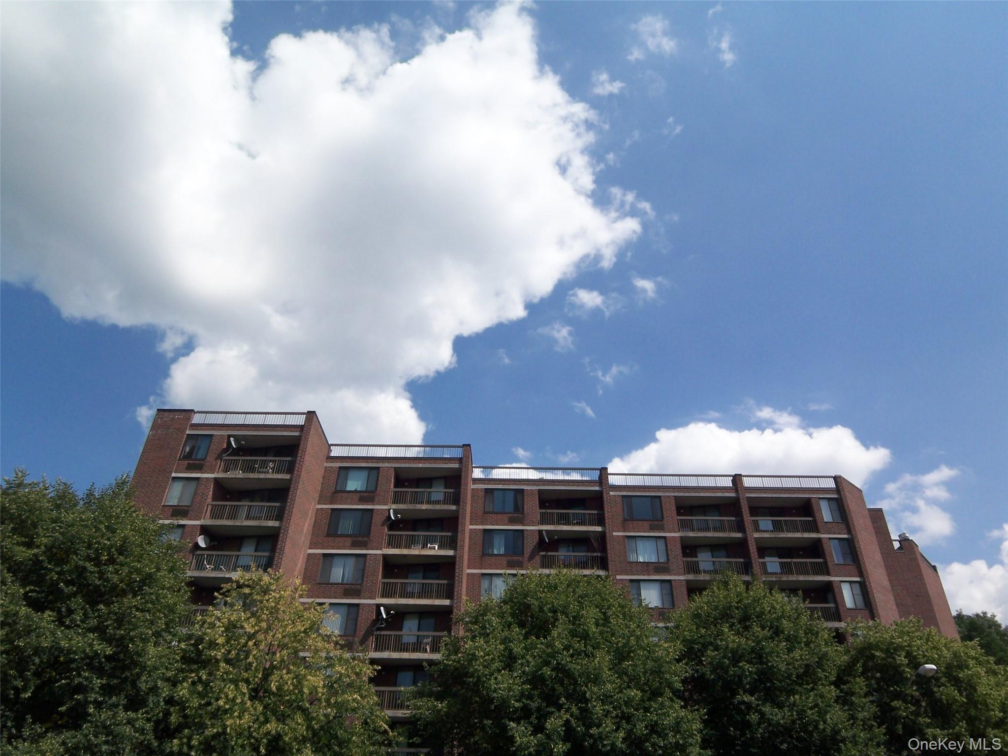 #1 photo, 777 N Macquesten Parkway, Mount Vernon , NY 10552