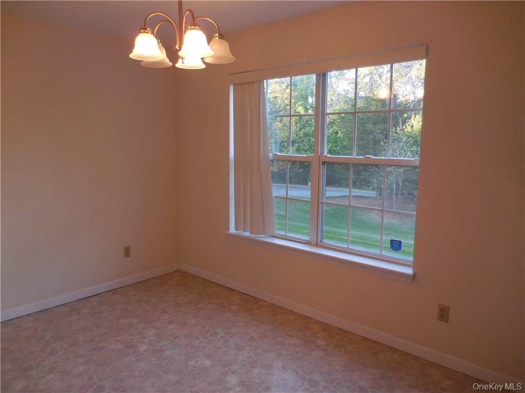 #11 photo, 1123 Washington Green, New Windsor , NY 12553