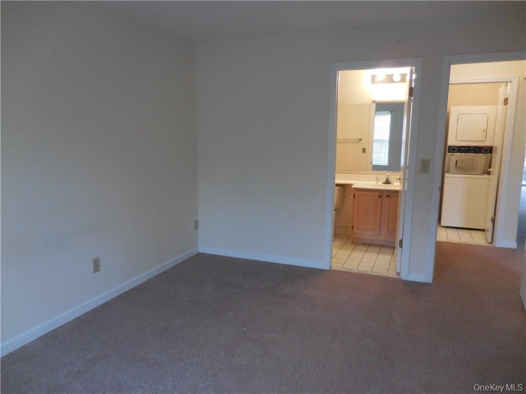 #14 photo, 1123 Washington Green, New Windsor , NY 12553