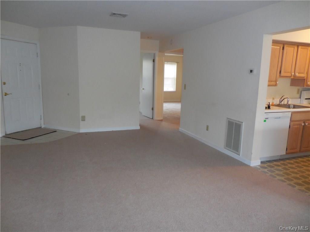 #6 photo, 1123 Washington Green, New Windsor , NY 12553