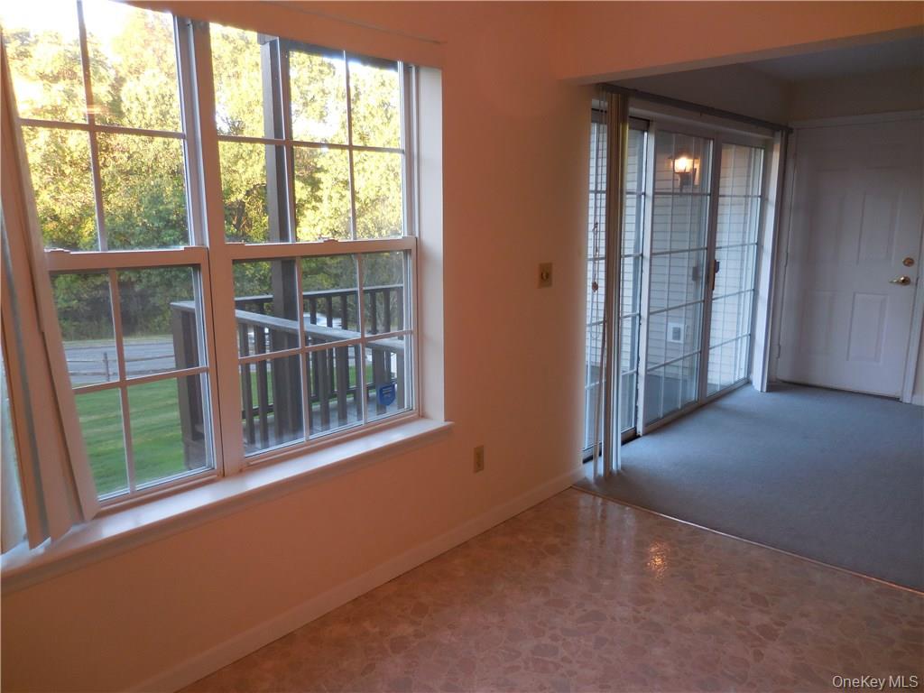 #8 photo, 1123 Washington Green, New Windsor , NY 12553