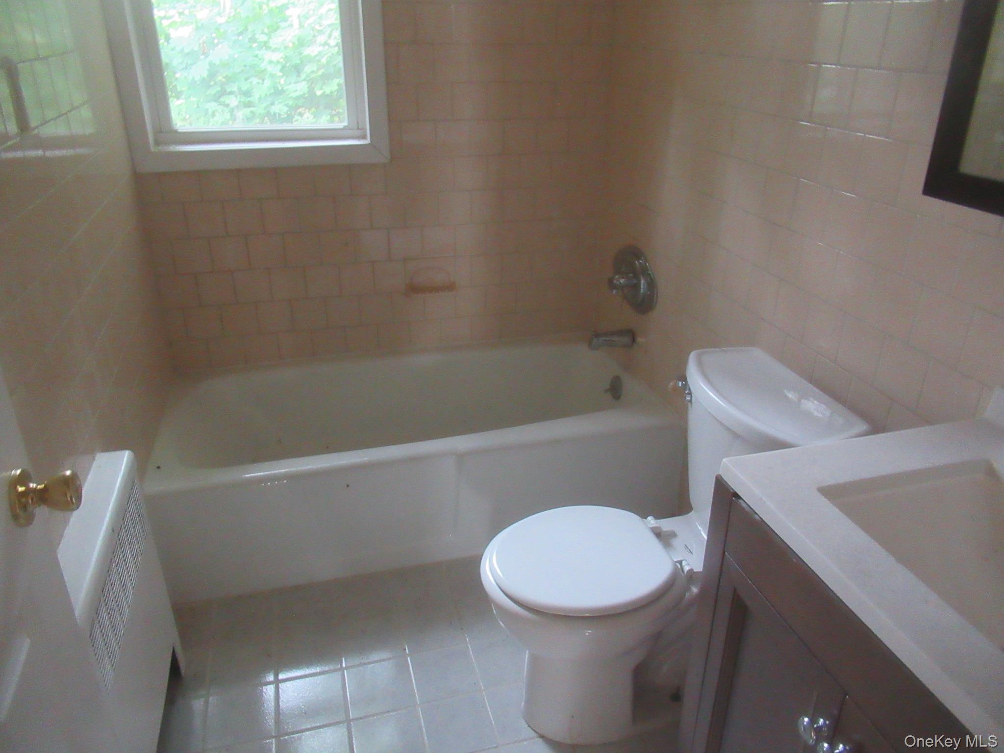 #5 photo, 33 Meadow Avenue, Chester , NY 10918