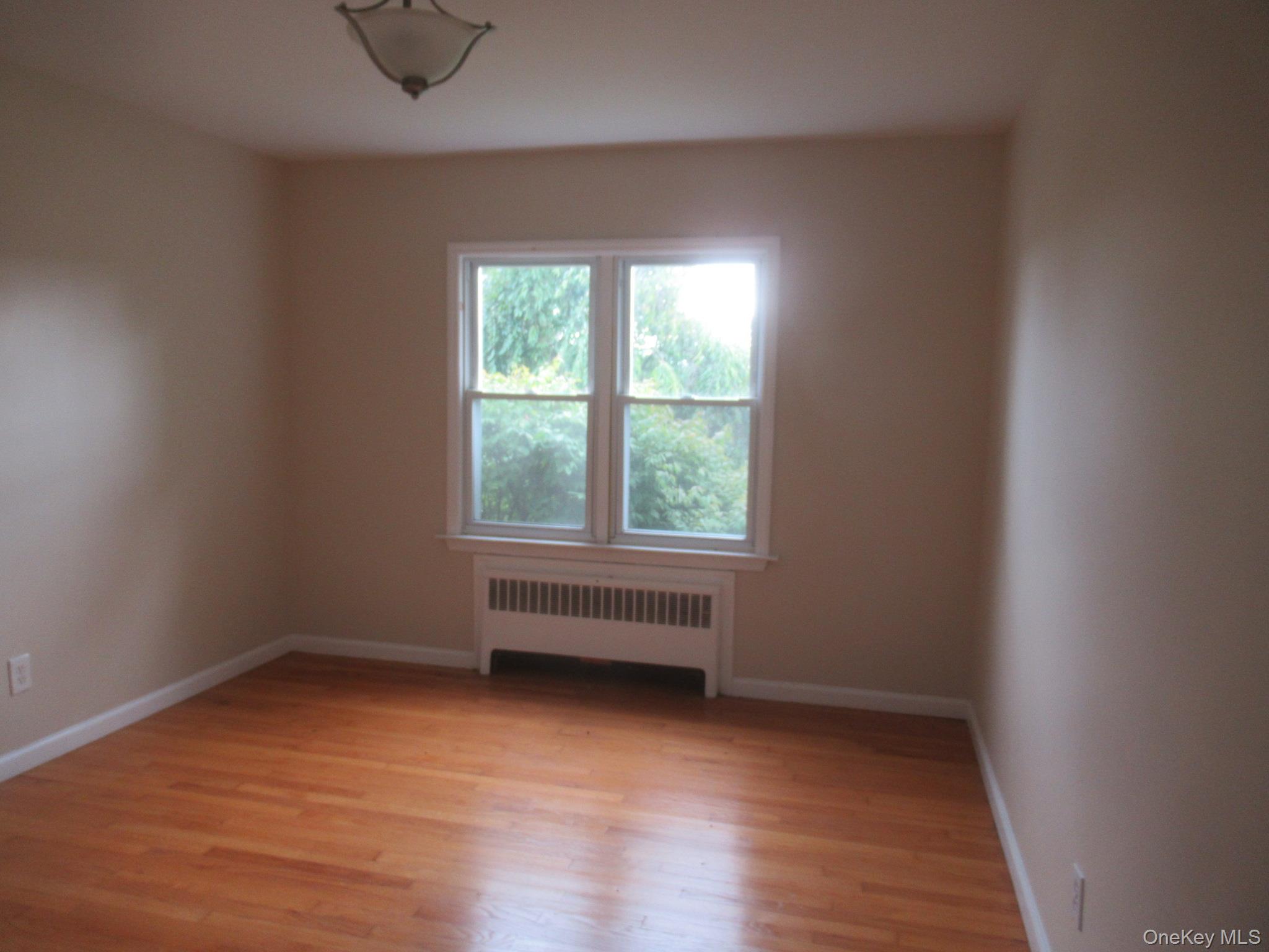 #7 photo, 33 Meadow Avenue, Chester , NY 10918