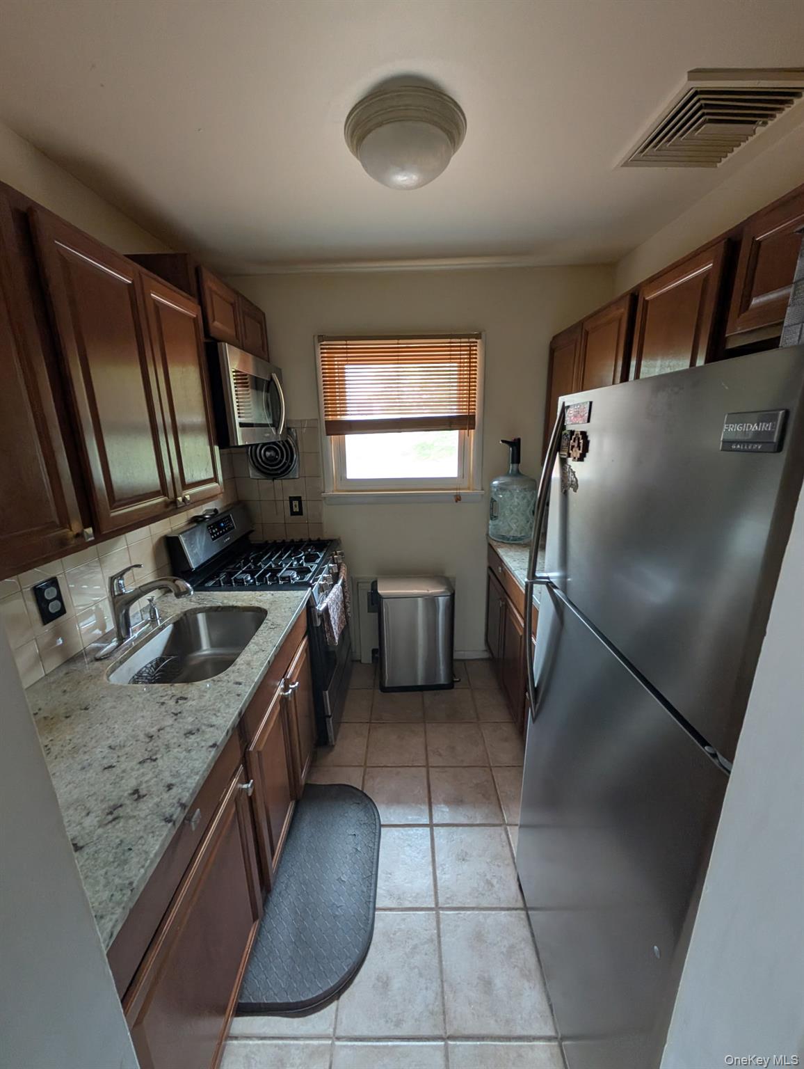 #5 photo, 167/169 Bolmer Avenue, Yonkers , NY 10703