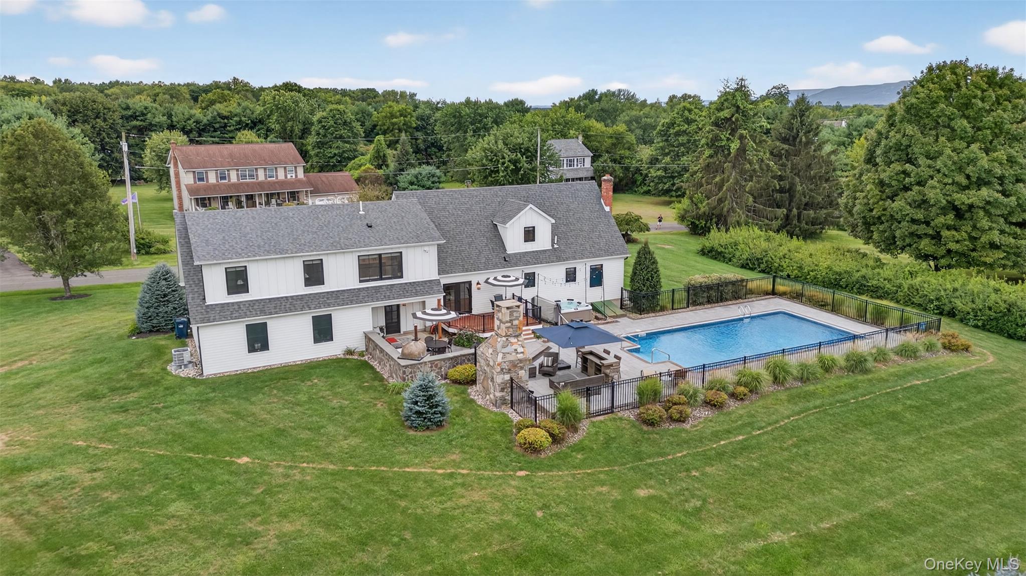 #5 photo, 1 Janine Place, Highland , NY 12528