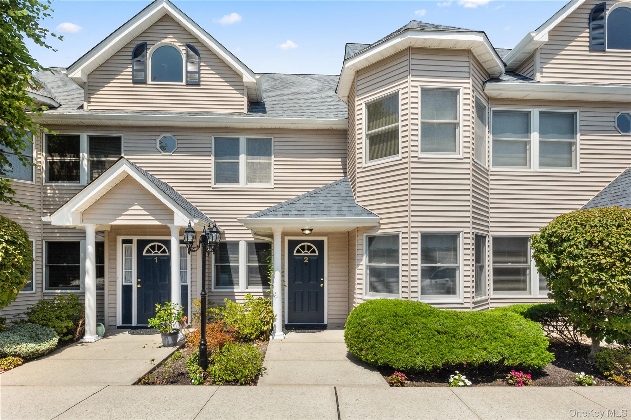 #1 photo, 92 Broadway, Amityville , NY 11701