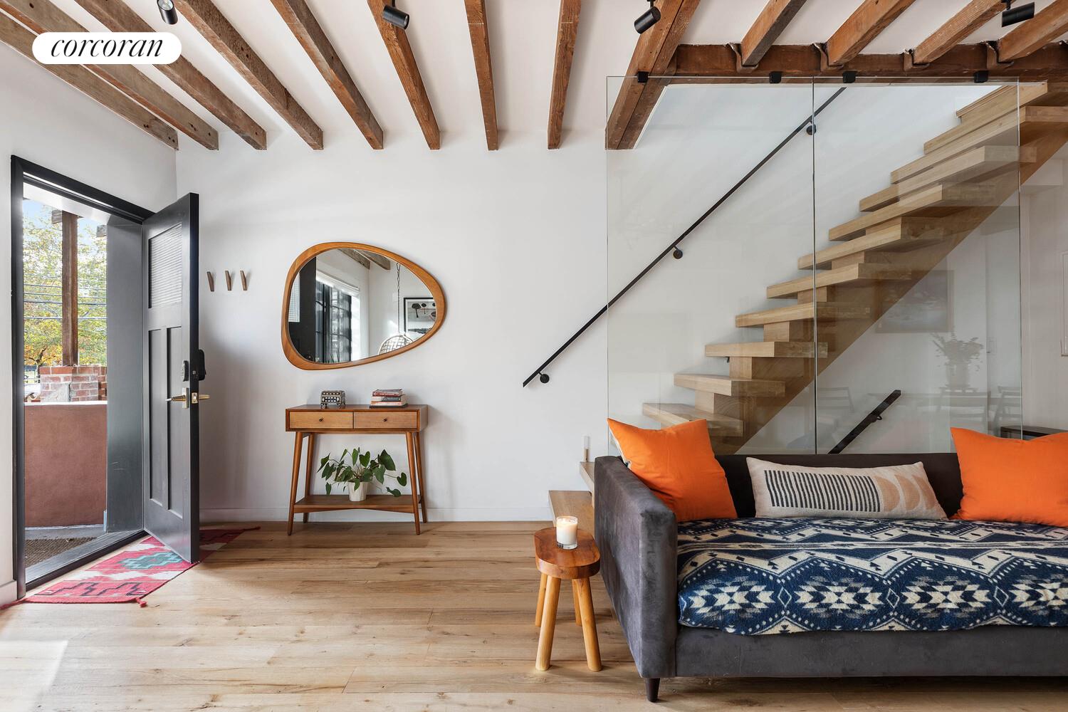 #5 photo, 135 MASPETH Avenue, ブルックリン区 East Williamsburg , NY 11211