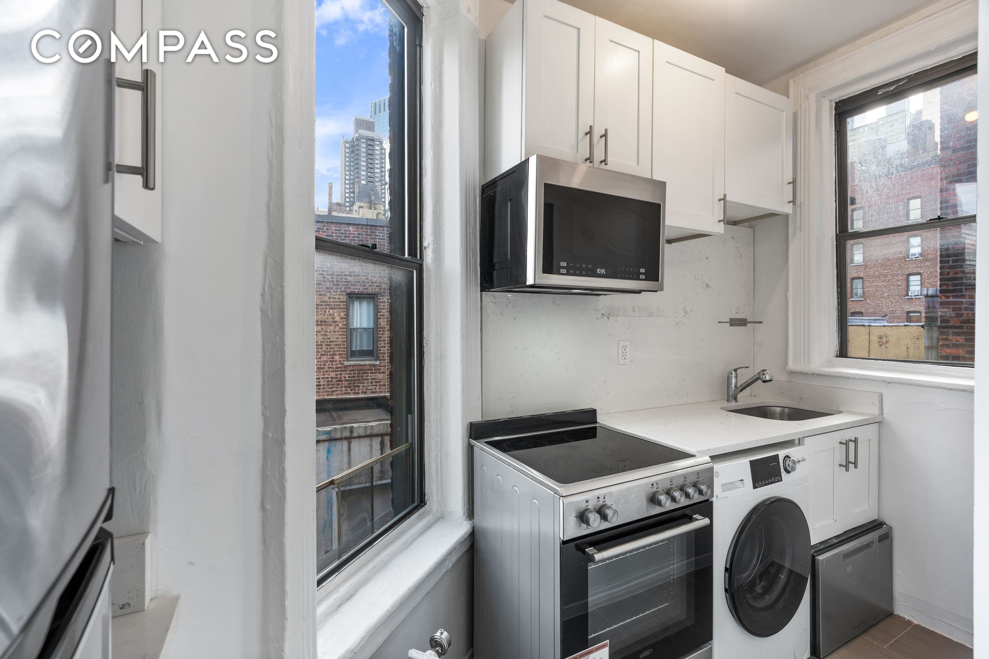 #9 photo, New York City, マンハッタン Hell's Kitchen , NY 10019