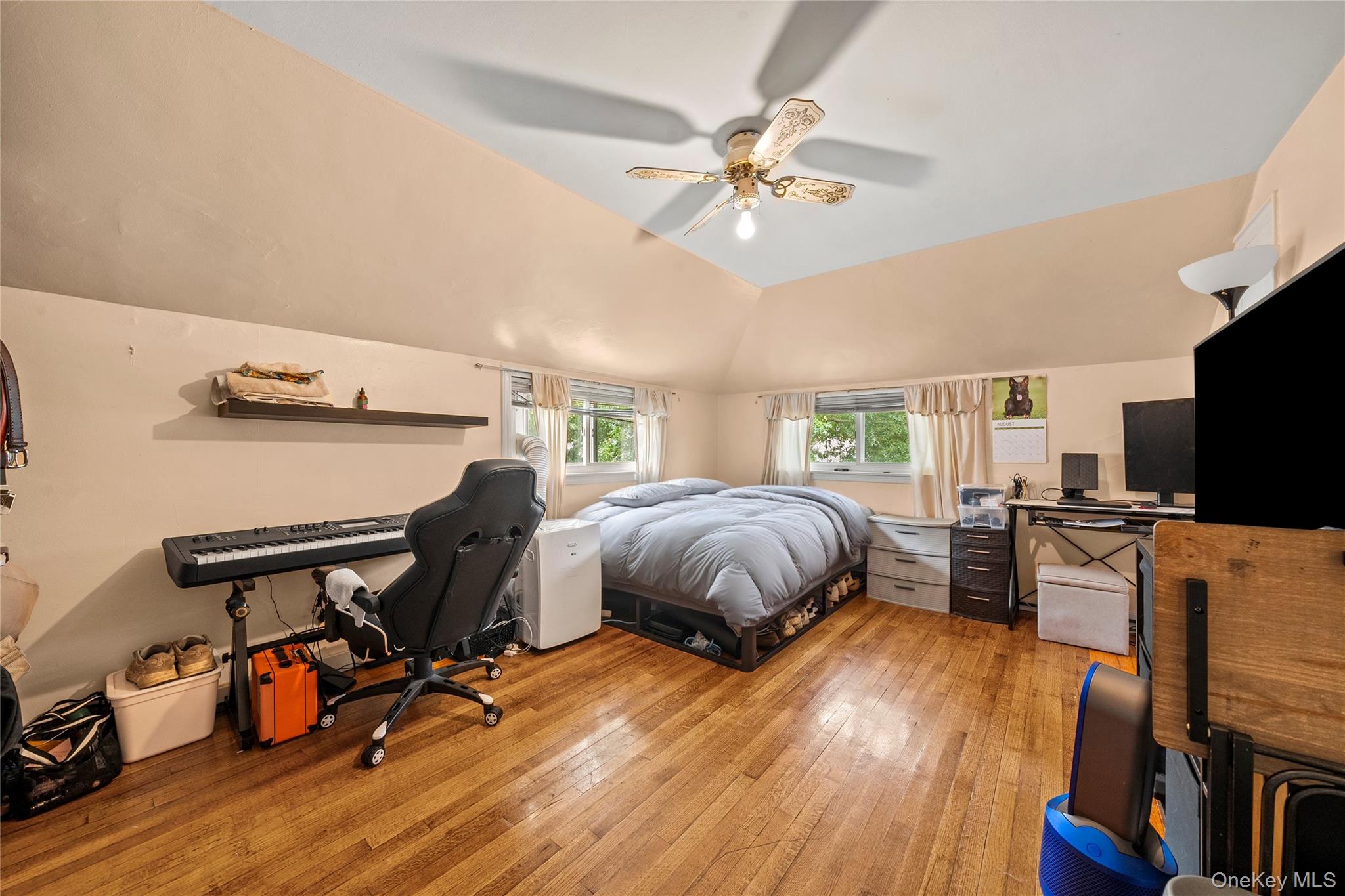 #14 photo, 604 Dartmouth Street, ナッソー郡 Westbury , NY 11590