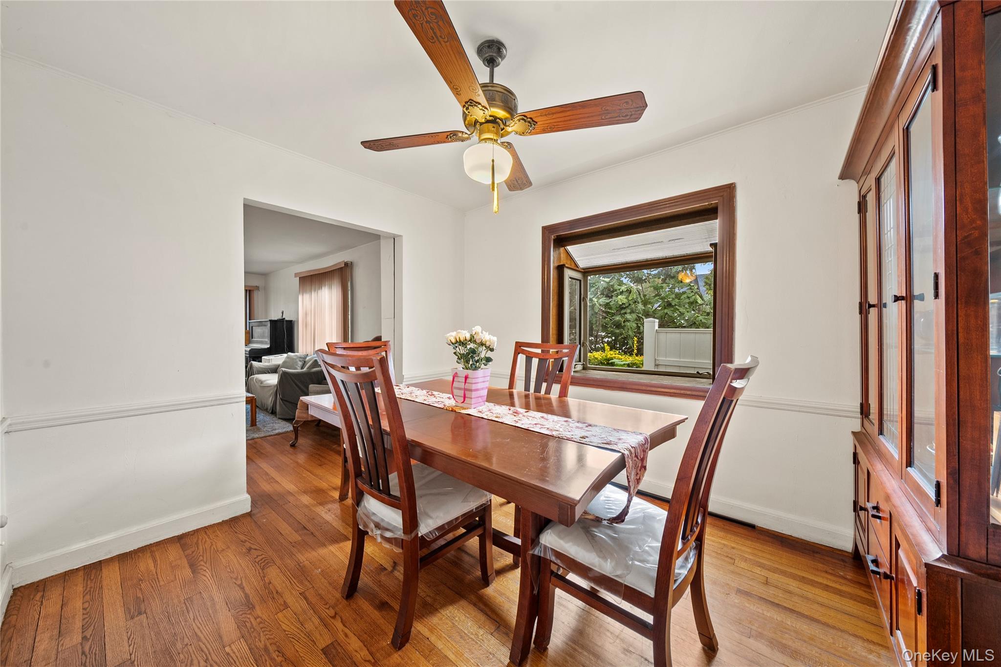 #6 photo, 604 Dartmouth Street, ナッソー郡 Westbury , NY 11590