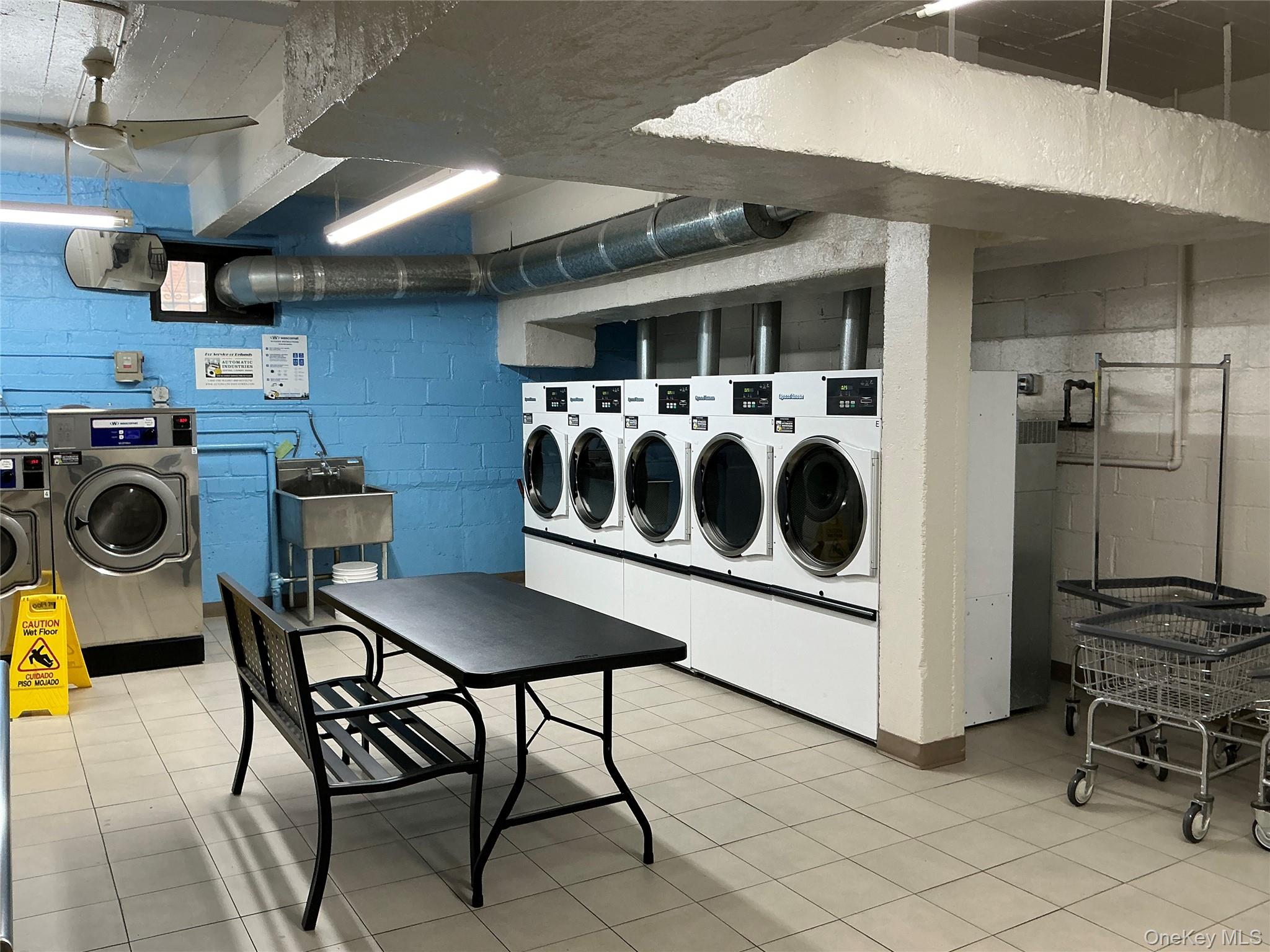 #20 photo, 99-11 60 Ave, Corona , NY 11368